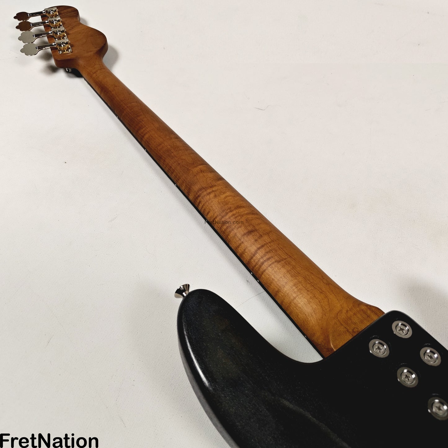 McGrath Guitars McGrath Thunderhorse IV 4-String Lefty Bass DiMarzio Relentless - Black Sands 8.76lbs