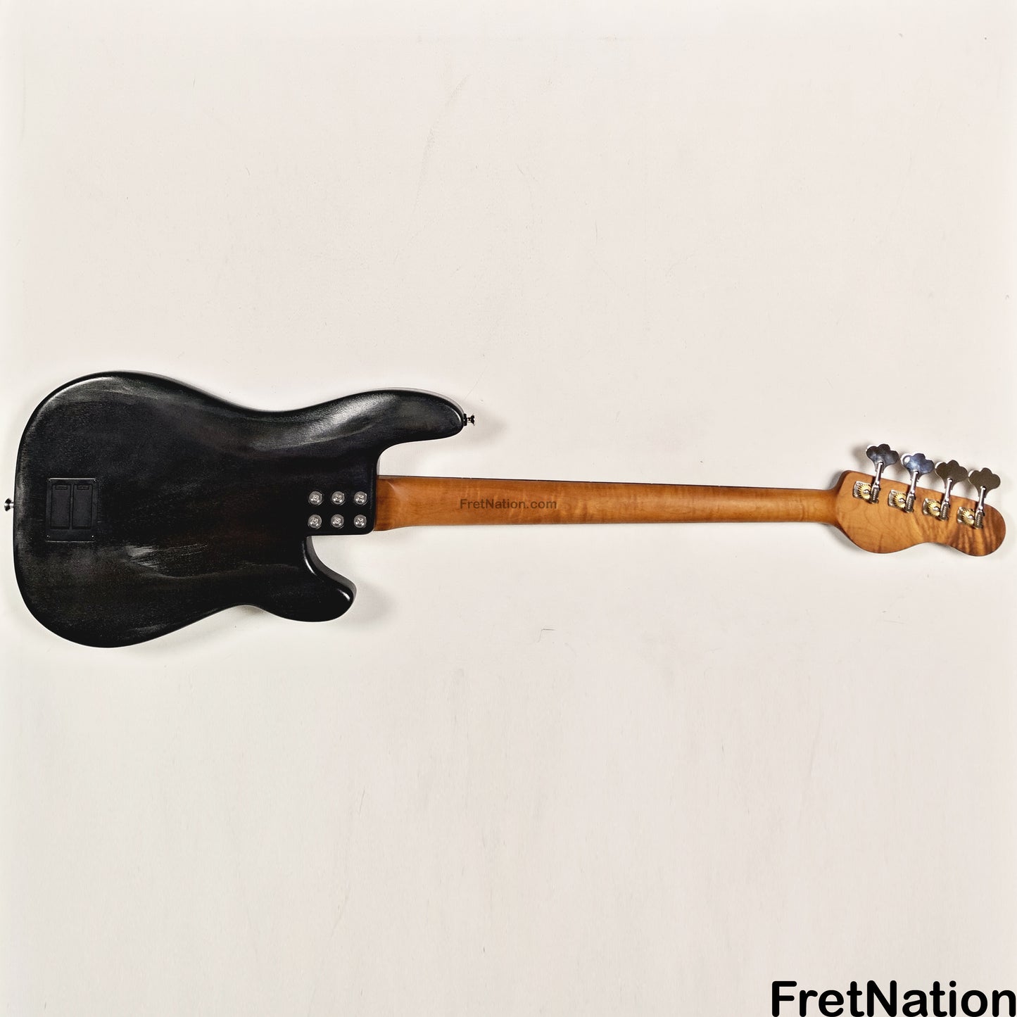 McGrath Guitars McGrath Thunderhorse IV 4-String Lefty Bass DiMarzio Relentless - Black Sands 8.76lbs