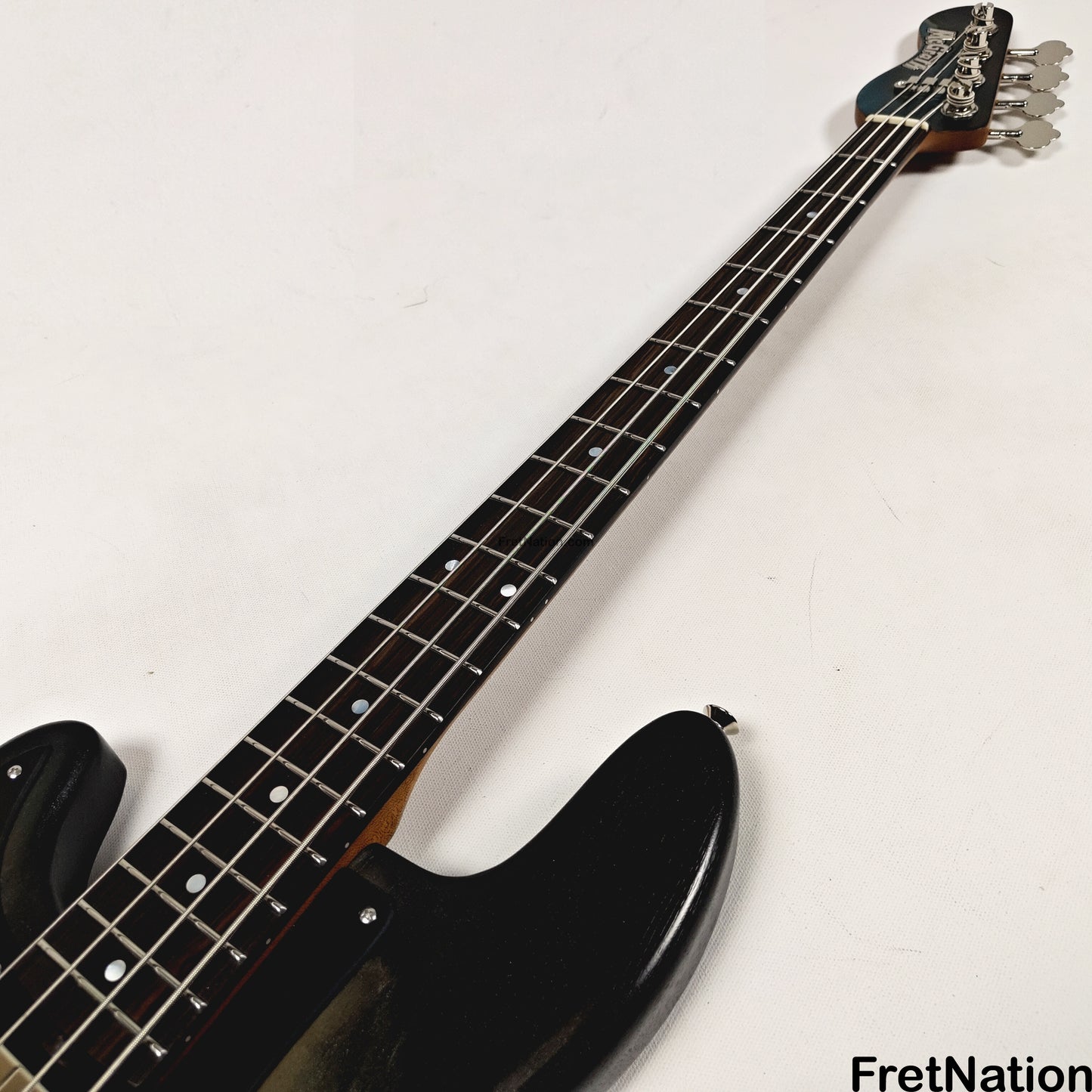 McGrath Guitars McGrath Thunderhorse IV 4-String Lefty Bass DiMarzio Relentless - Black Sands 8.76lbs