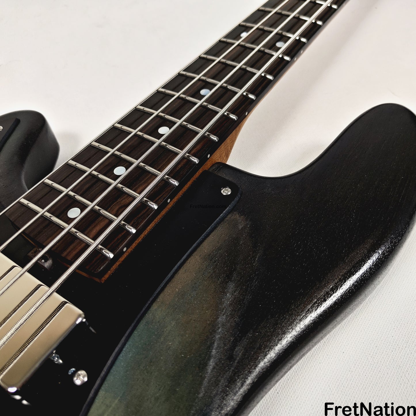 McGrath Guitars McGrath Thunderhorse IV 4-String Lefty Bass DiMarzio Relentless - Black Sands 8.76lbs