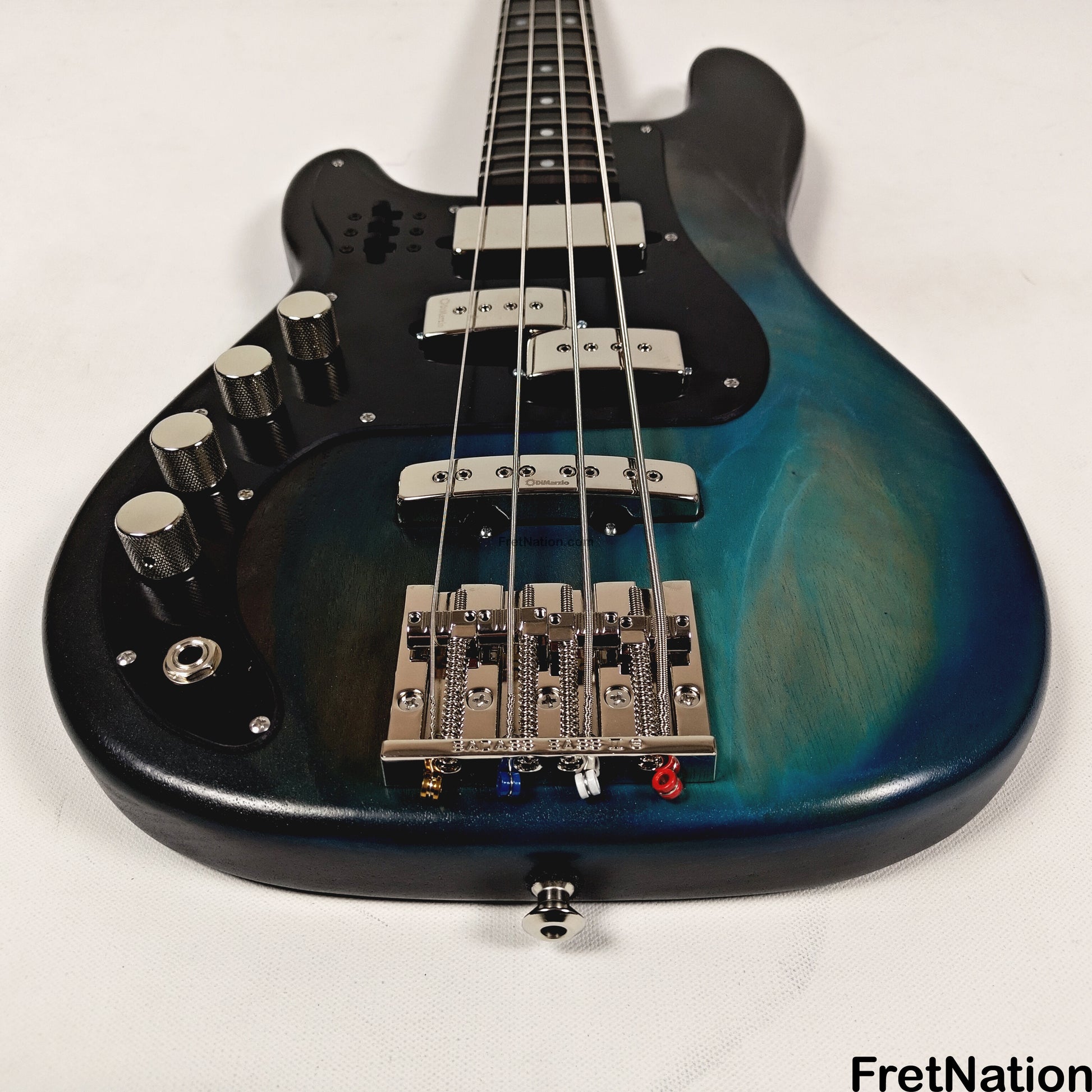 McGrath Guitars McGrath Thunderhorse IV 4-String Lefty Bass DiMarzio Relentless - Black Sands 8.76lbs