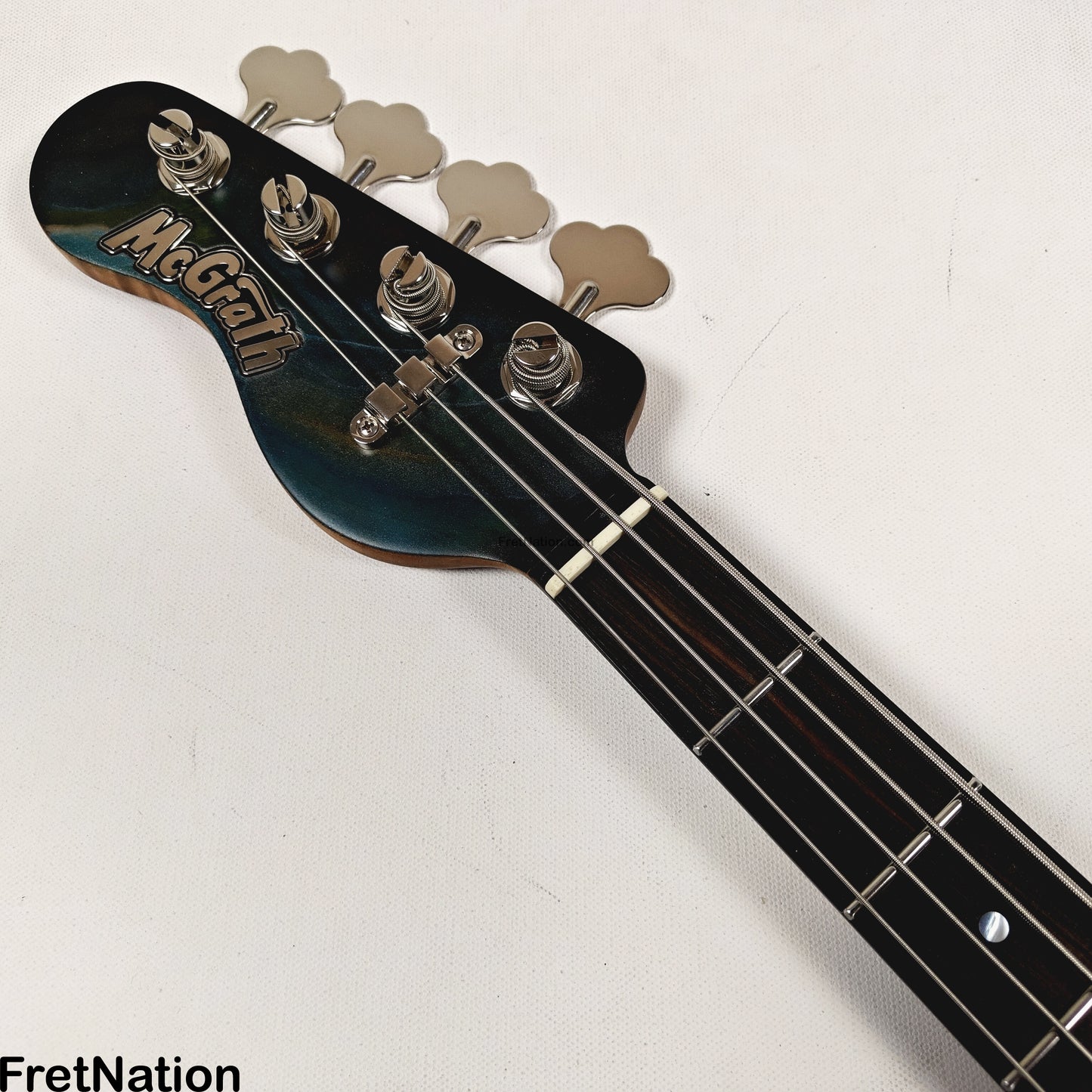 McGrath Guitars McGrath Thunderhorse IV 4-String Lefty Bass DiMarzio Relentless - Black Sands 8.76lbs