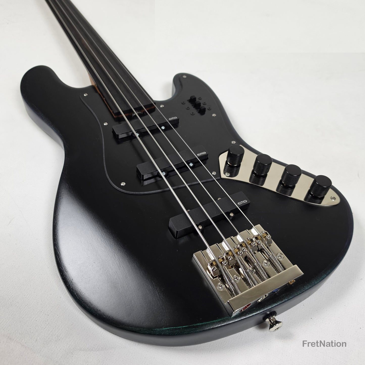 McGrath Guitars McGrath J-Style Thunderhorse IV 4-String Fretless Bass EMG - Orbital Ink 8.54lbs