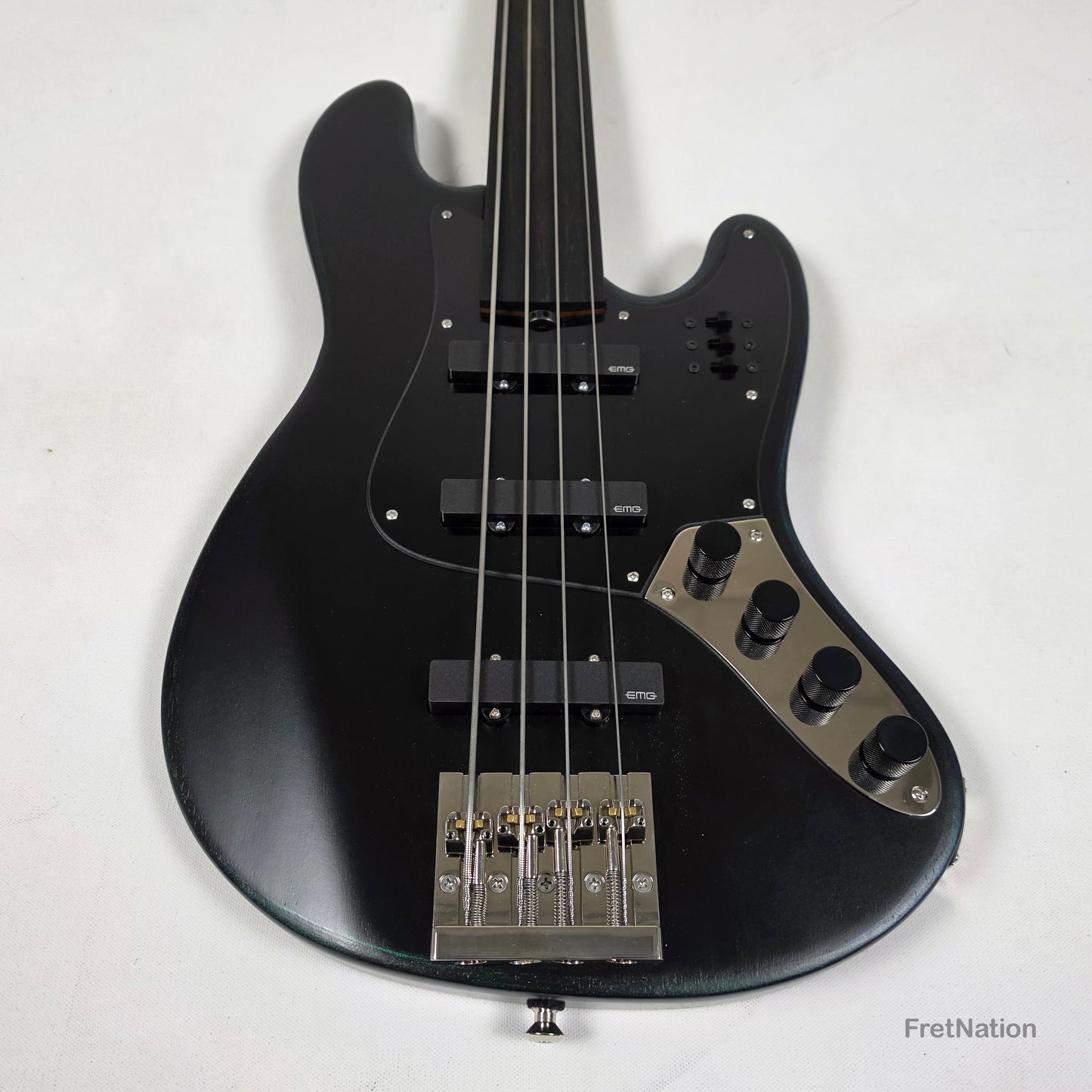 McGrath Guitars McGrath J-Style Thunderhorse IV 4-String Fretless Bass EMG - Orbital Ink 8.54lbs
