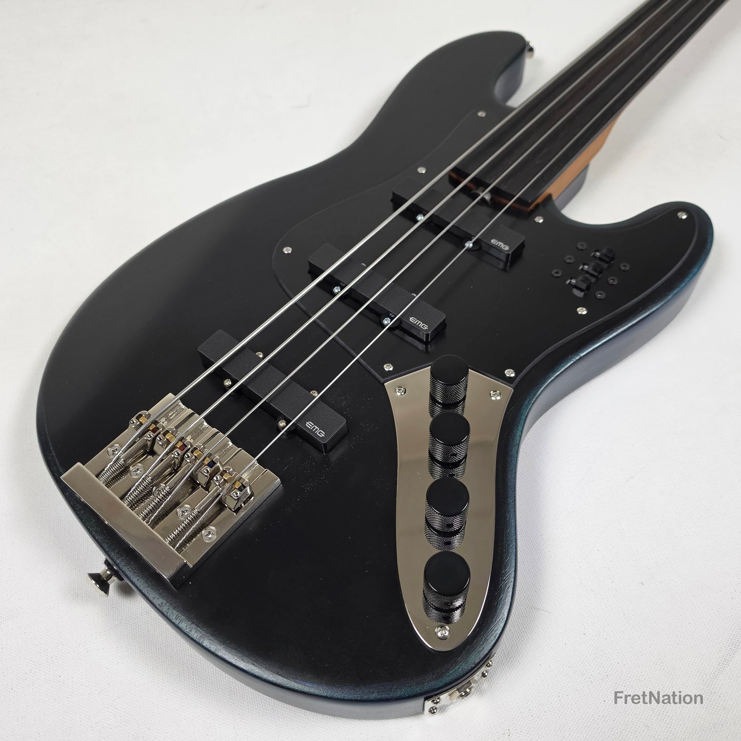 McGrath Guitars McGrath J-Style Thunderhorse IV 4-String Fretless Bass EMG - Orbital Ink 8.54lbs