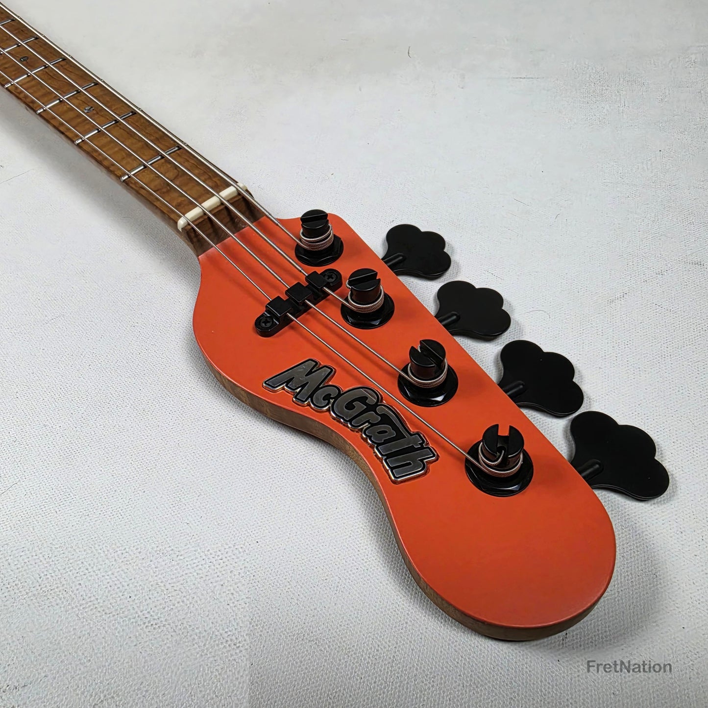 McGrath J-Style Thunderhorse IV 4-String Bass Dimarzio Relentless 12-Way Tilt - Peach 8.86lbs