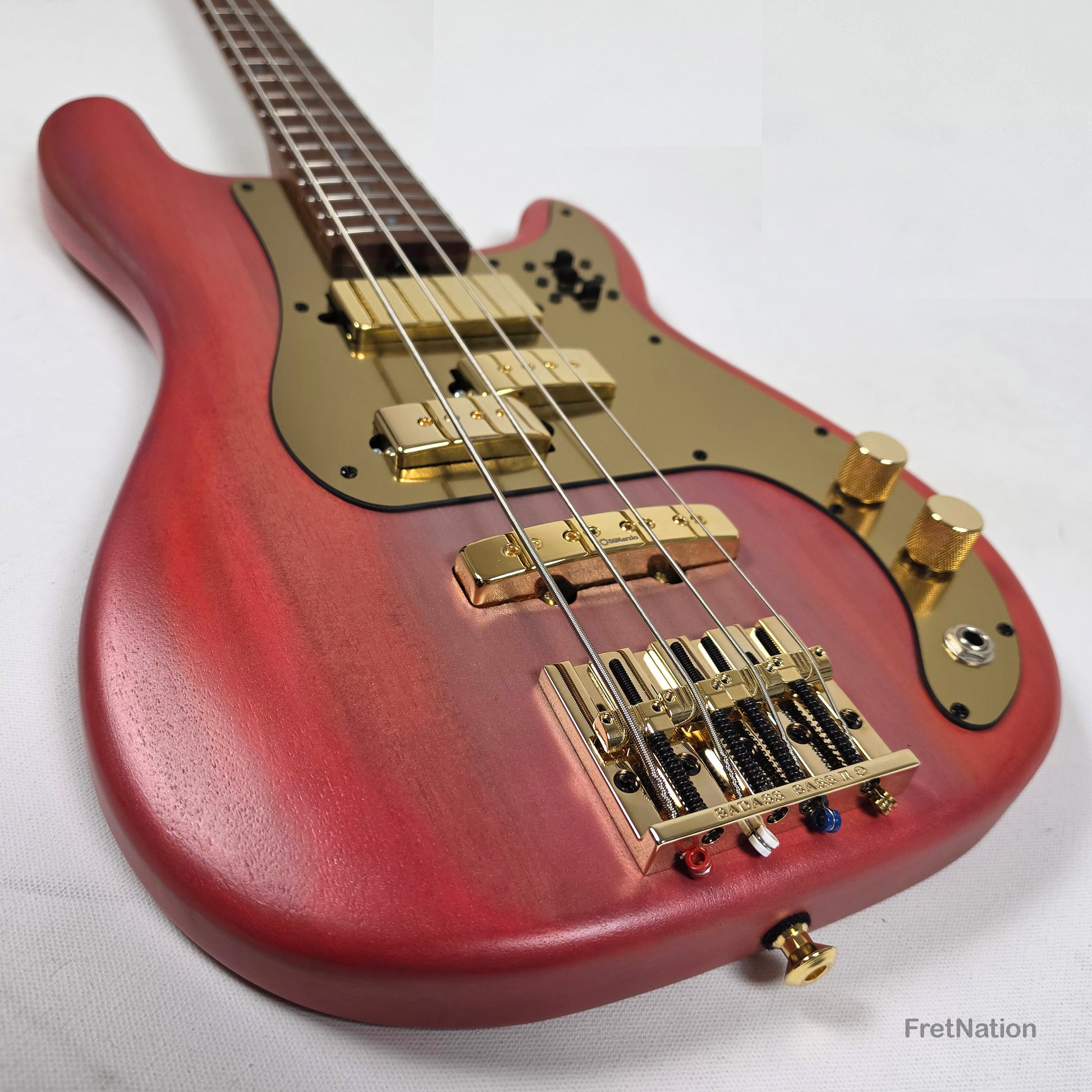 McGrath Guitars McGrath Thunderhorse IV 4-String Bass DiMarzio Relentless - Gold Dusk 8.66lbs