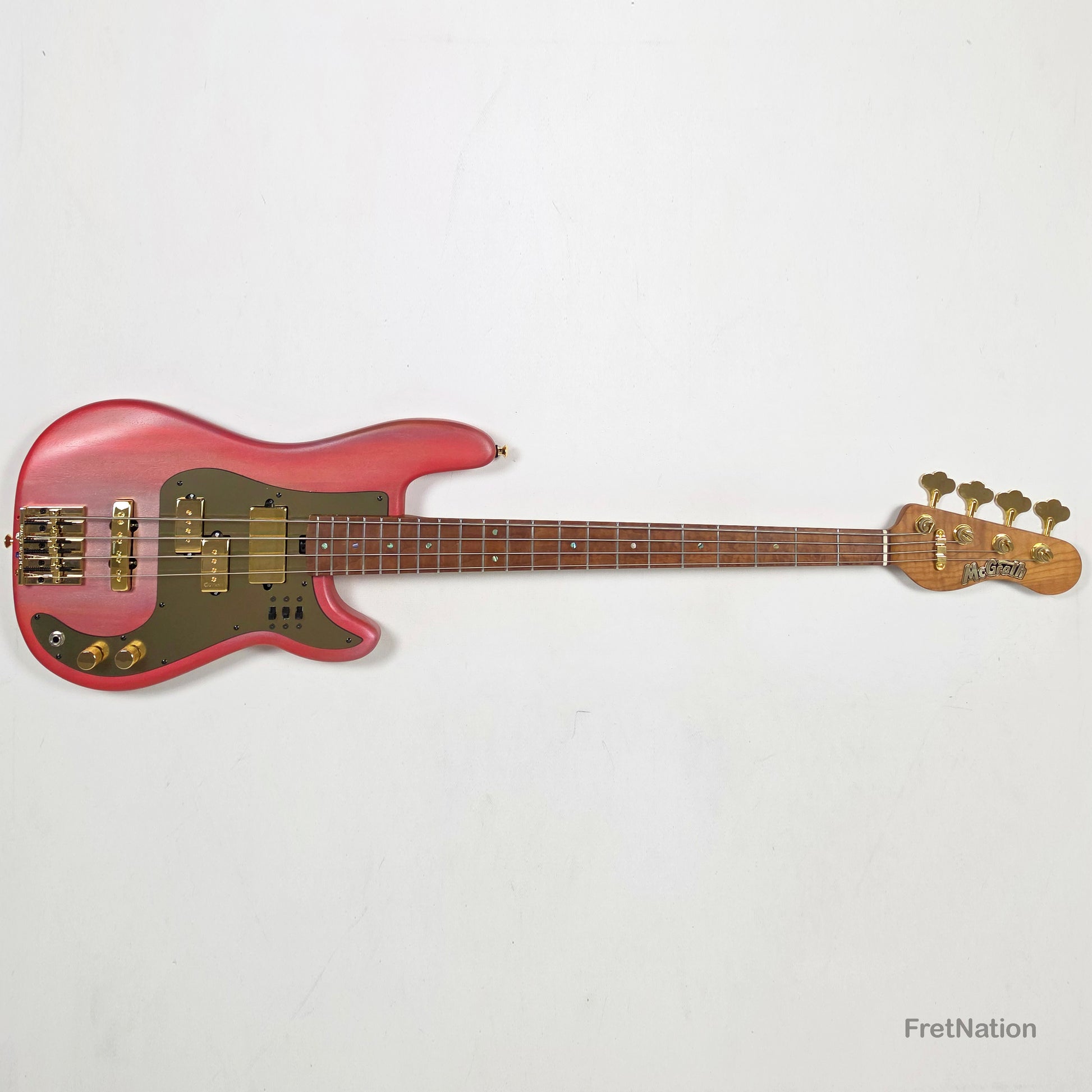McGrath Guitars McGrath Thunderhorse IV 4-String Bass DiMarzio Relentless - Gold Dusk 8.66lbs