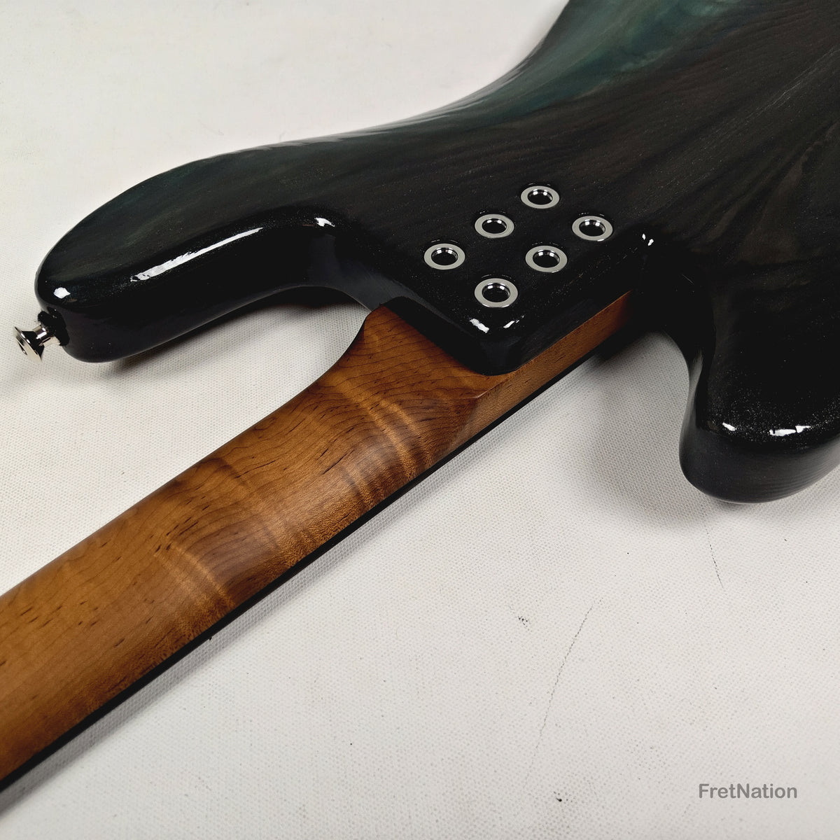 McGrath Thunderhorse IV 4-String Bass Nordstrand 12-Way - Black Sands Gloss 9.70lbs