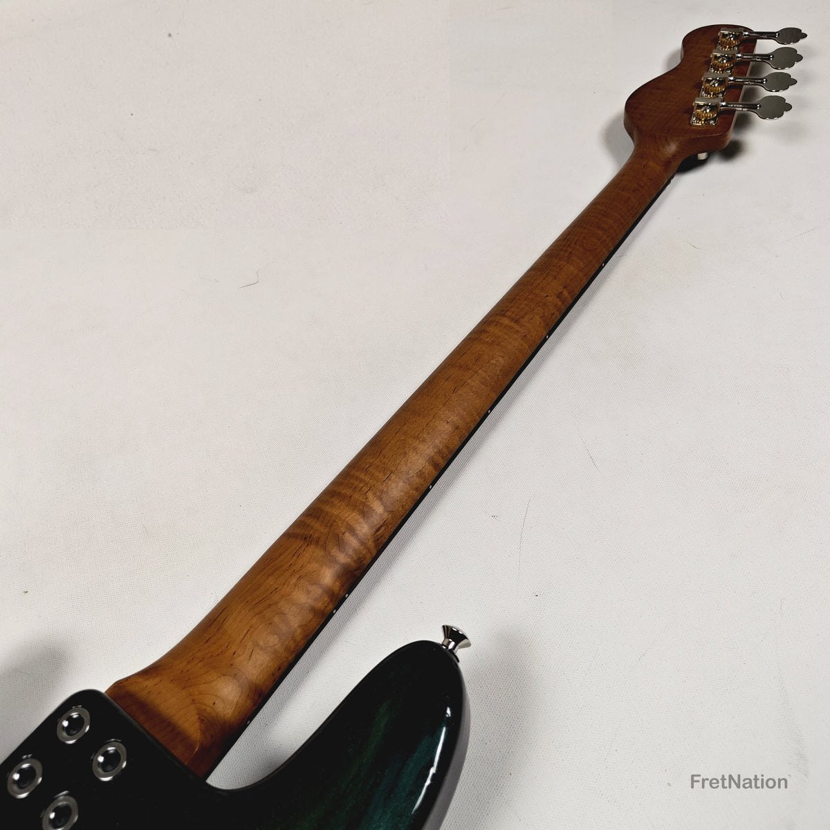 McGrath Thunderhorse IV 4-String Bass Nordstrand 12-Way - Black Sands Gloss 9.70lbs
