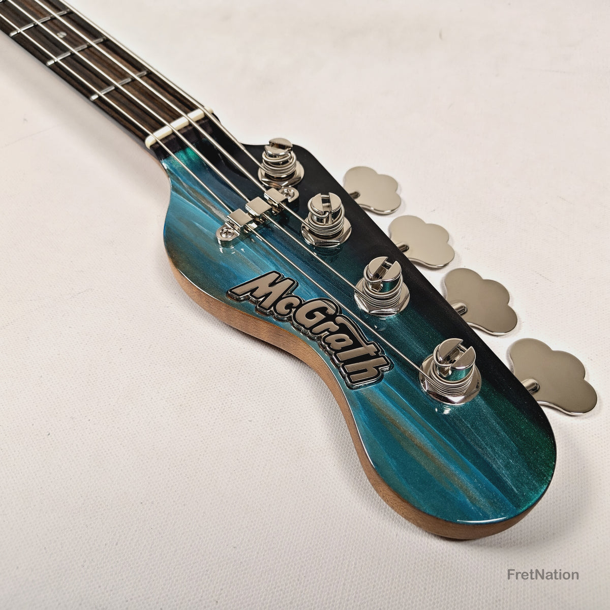 McGrath Thunderhorse IV 4-String Bass Nordstrand 12-Way - Black Sands Gloss 9.70lbs