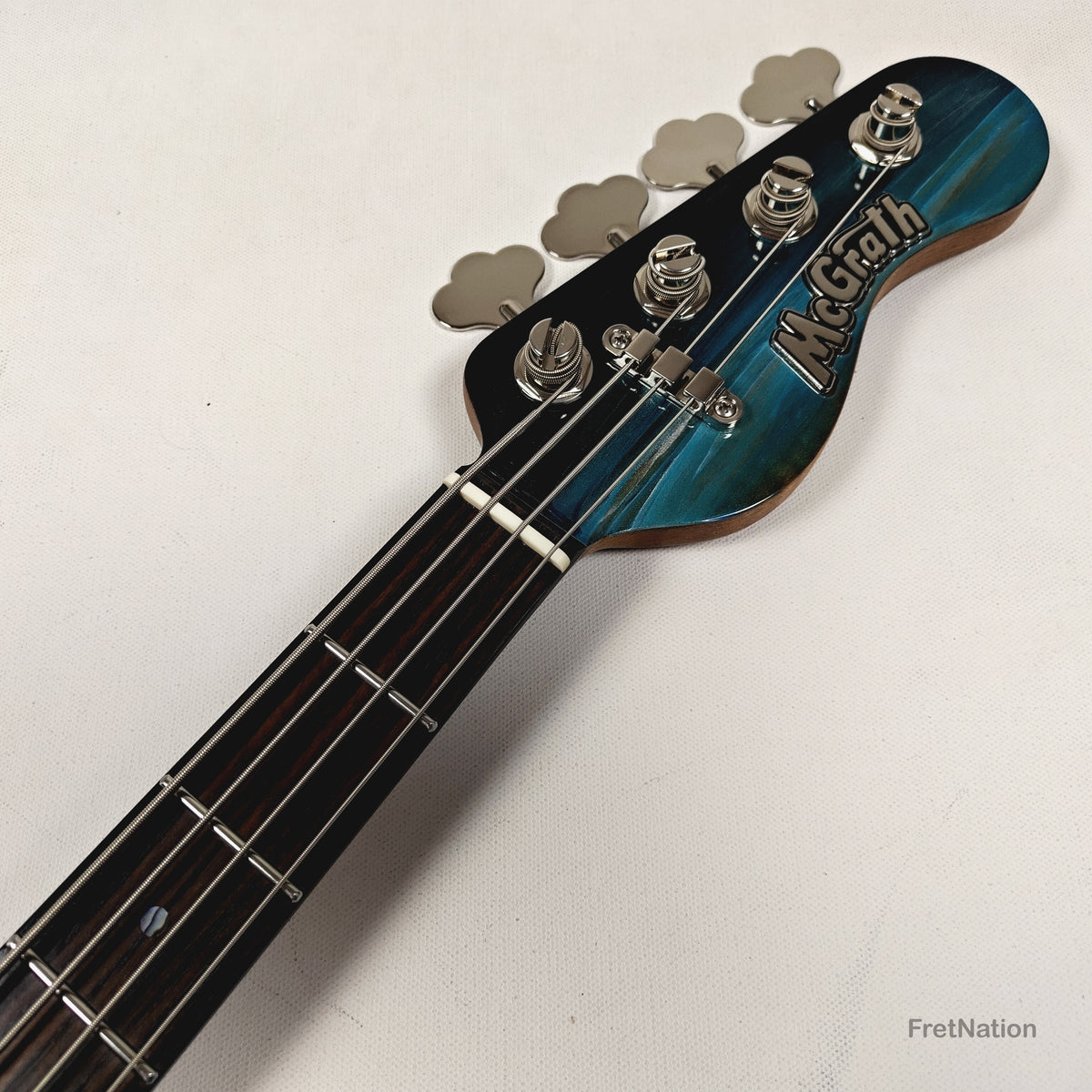 McGrath Thunderhorse IV 4-String Bass Nordstrand 12-Way - Black Sands Gloss 9.70lbs