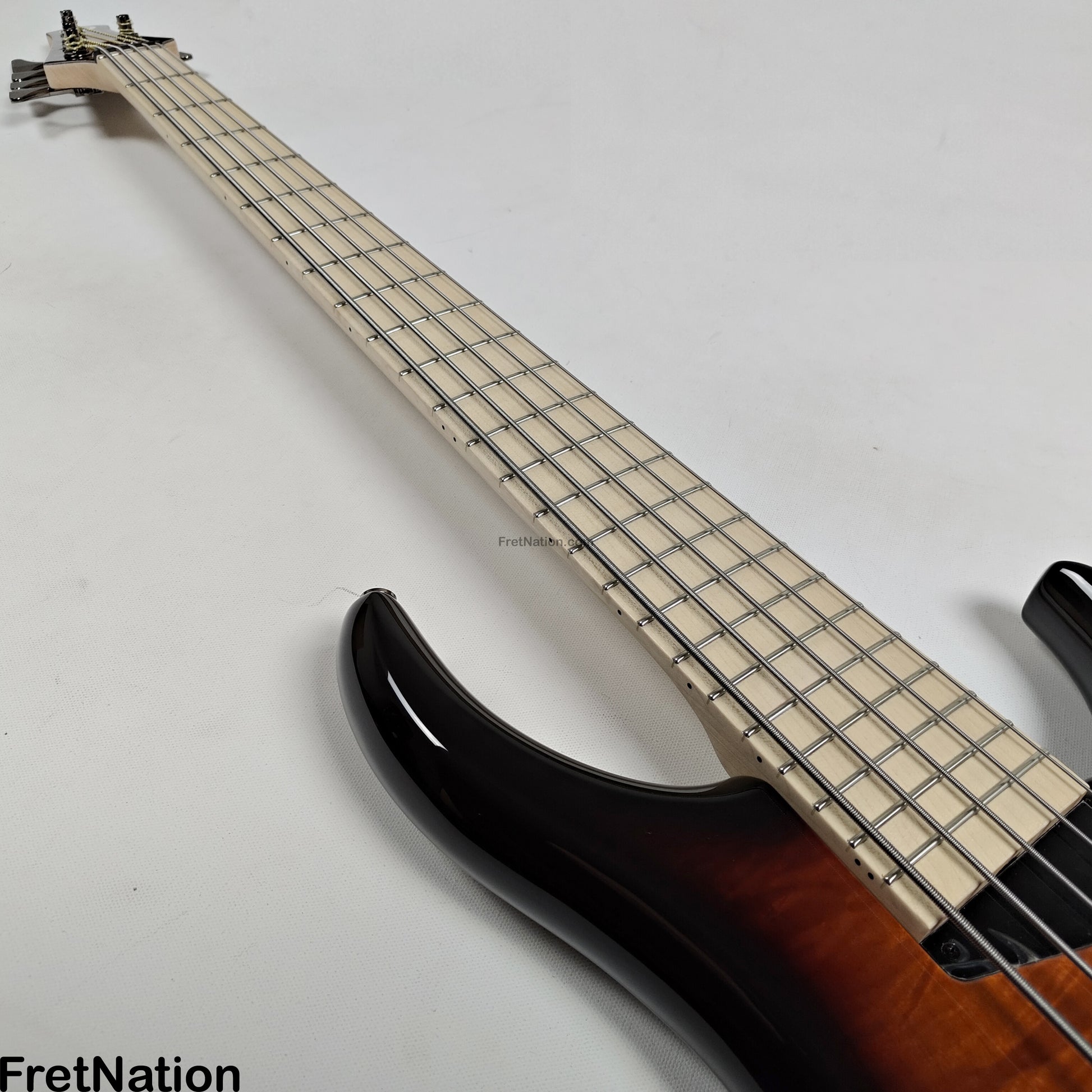 MTD MTD Kingston Z5 5-String Bass w/ Barolini Upgrade Sunburst Gloss - 8.48lbs SN: MTD24110028 B-Stock