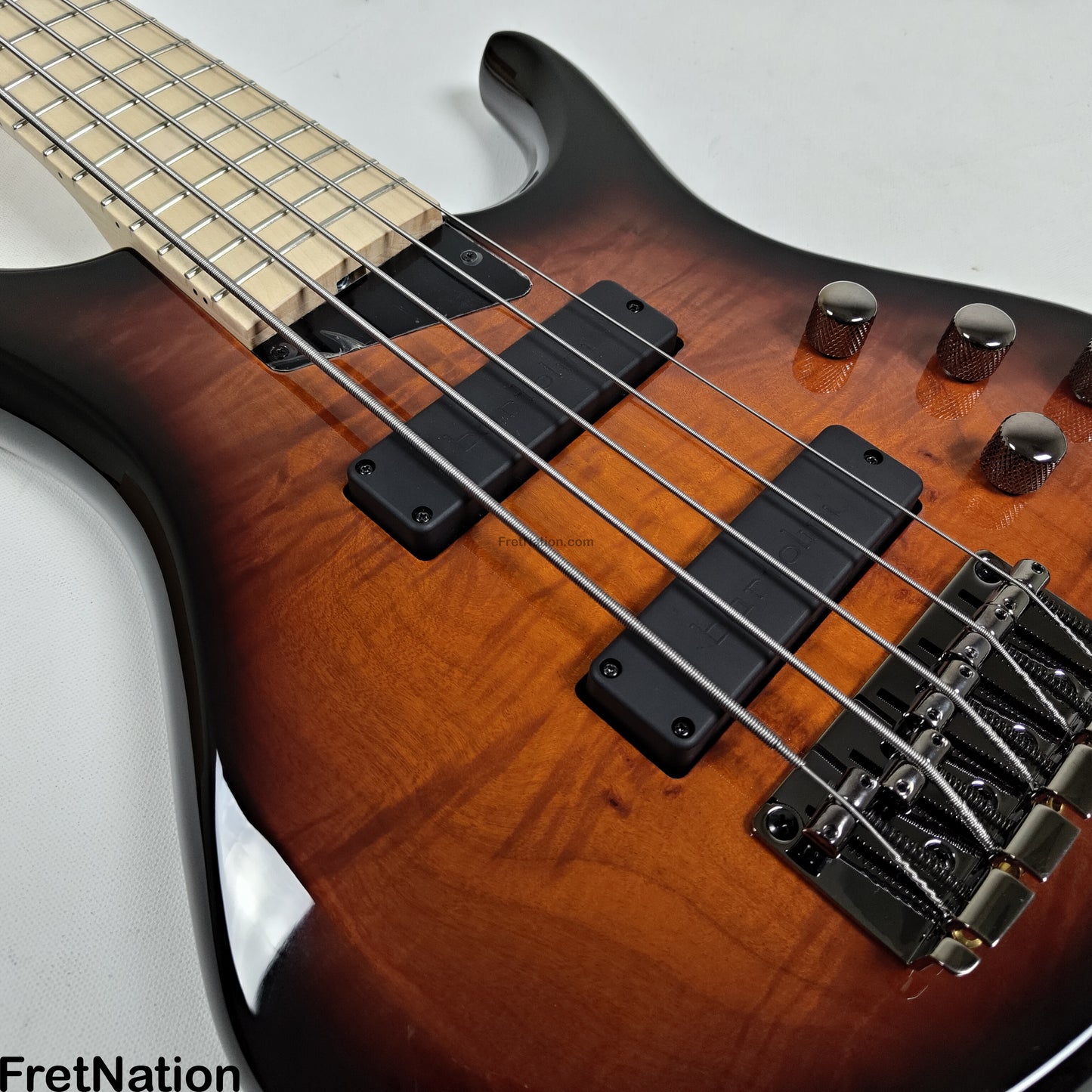 MTD MTD Kingston Z5 5-String Bass w/ Barolini Upgrade Sunburst Gloss - 8.48lbs SN: MTD24110028 B-Stock
