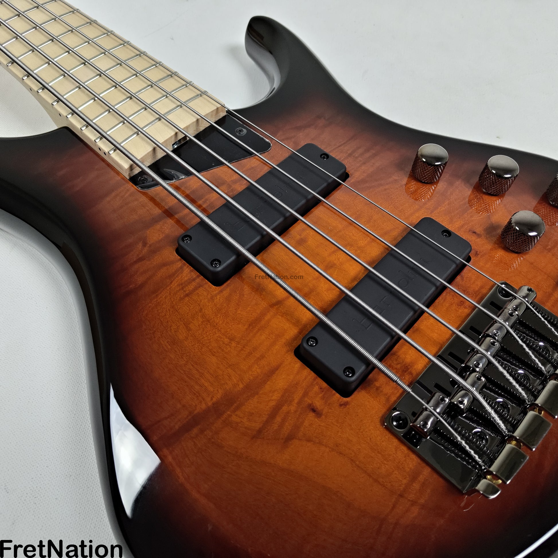 MTD MTD Kingston Z5 5-String Bass w/ Barolini Upgrade Sunburst Gloss - 8.48lbs SN: MTD24110028 B-Stock