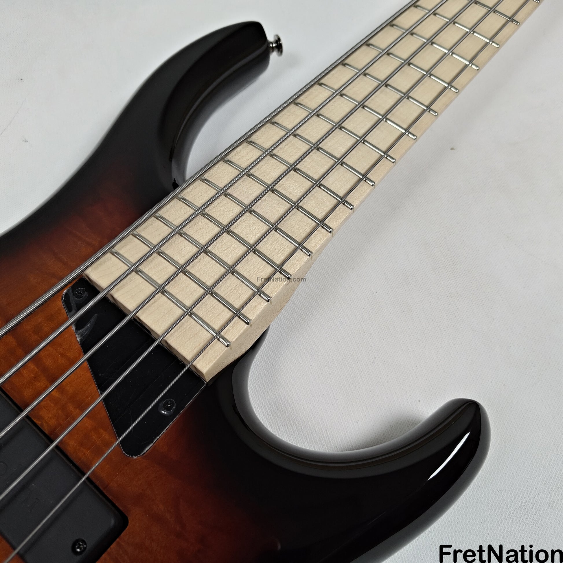 MTD MTD Kingston Z5 5-String Bass w/ Barolini Upgrade Sunburst Gloss - 8.48lbs SN: MTD24110028 B-Stock