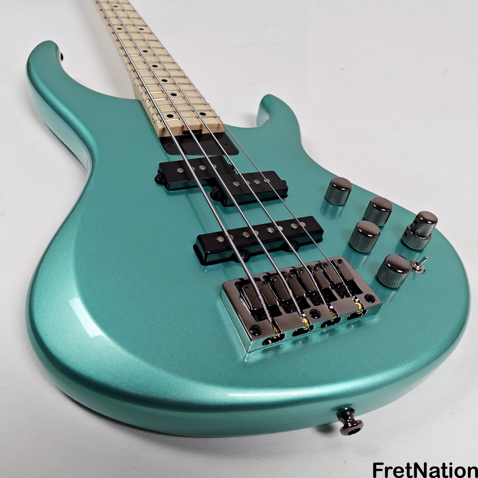 MTD MTD Kingston LK4 V2 Lynn Keller Artist Edition 32" Scale Bass Mystic Seafoam - 7.32lbs SN: MTD24070216
