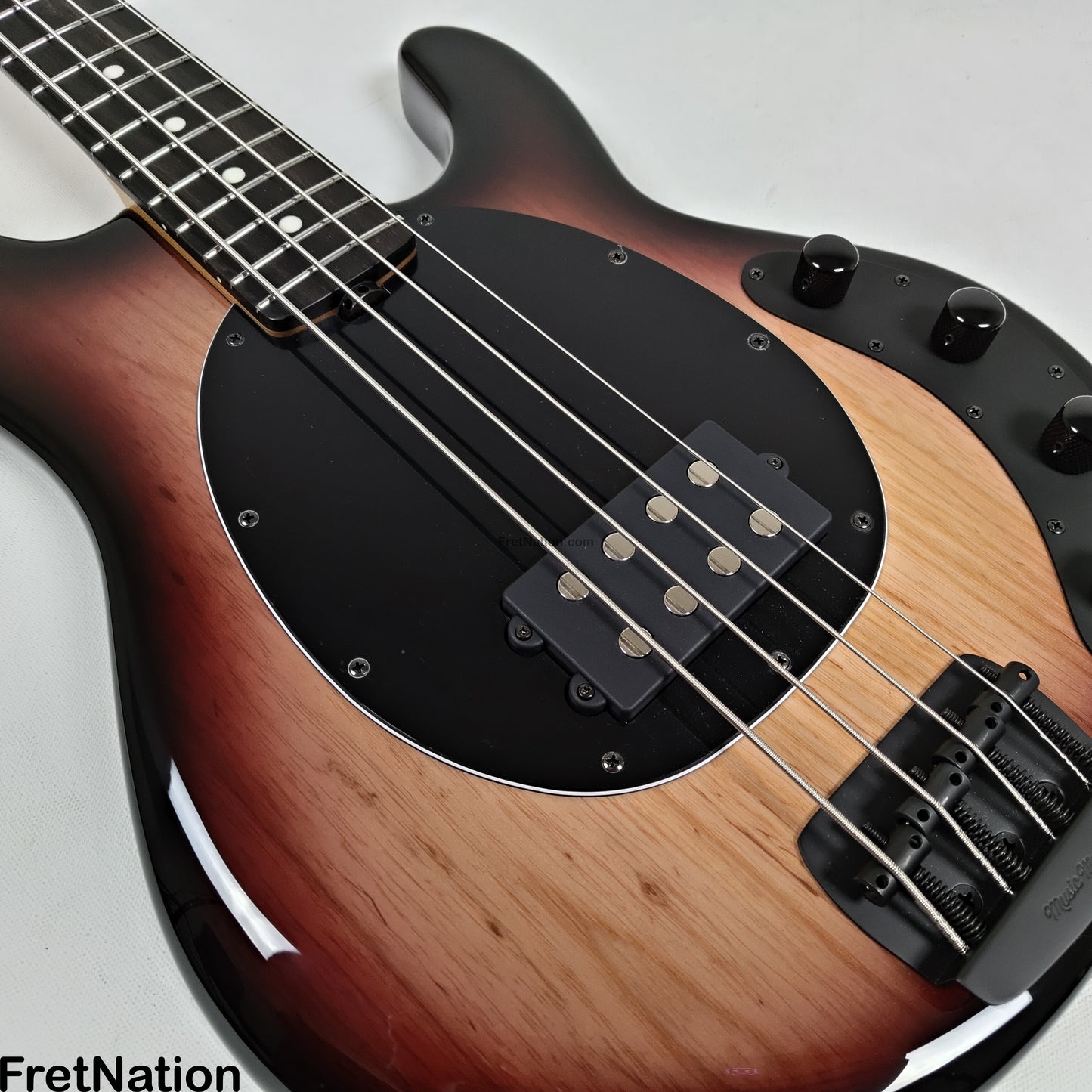 Music Man Ernie Ball Music Man StingRay Special 4-String Faded Vintage Sunburst SR4H K07773 7.94lbs