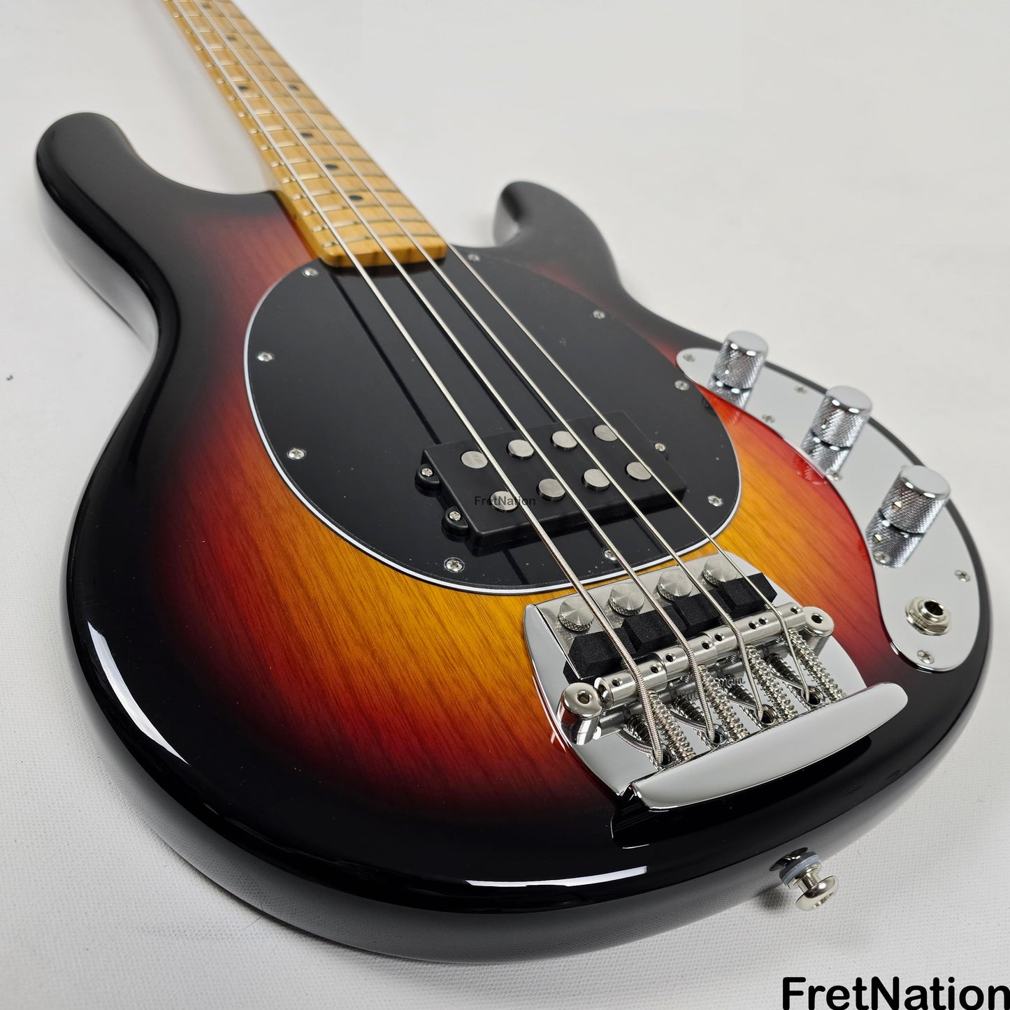 Music Man Ernie Ball Music Man StingRay Retro 70s 4-String Bass Vintage Sunburst 9.94lbs CB00271