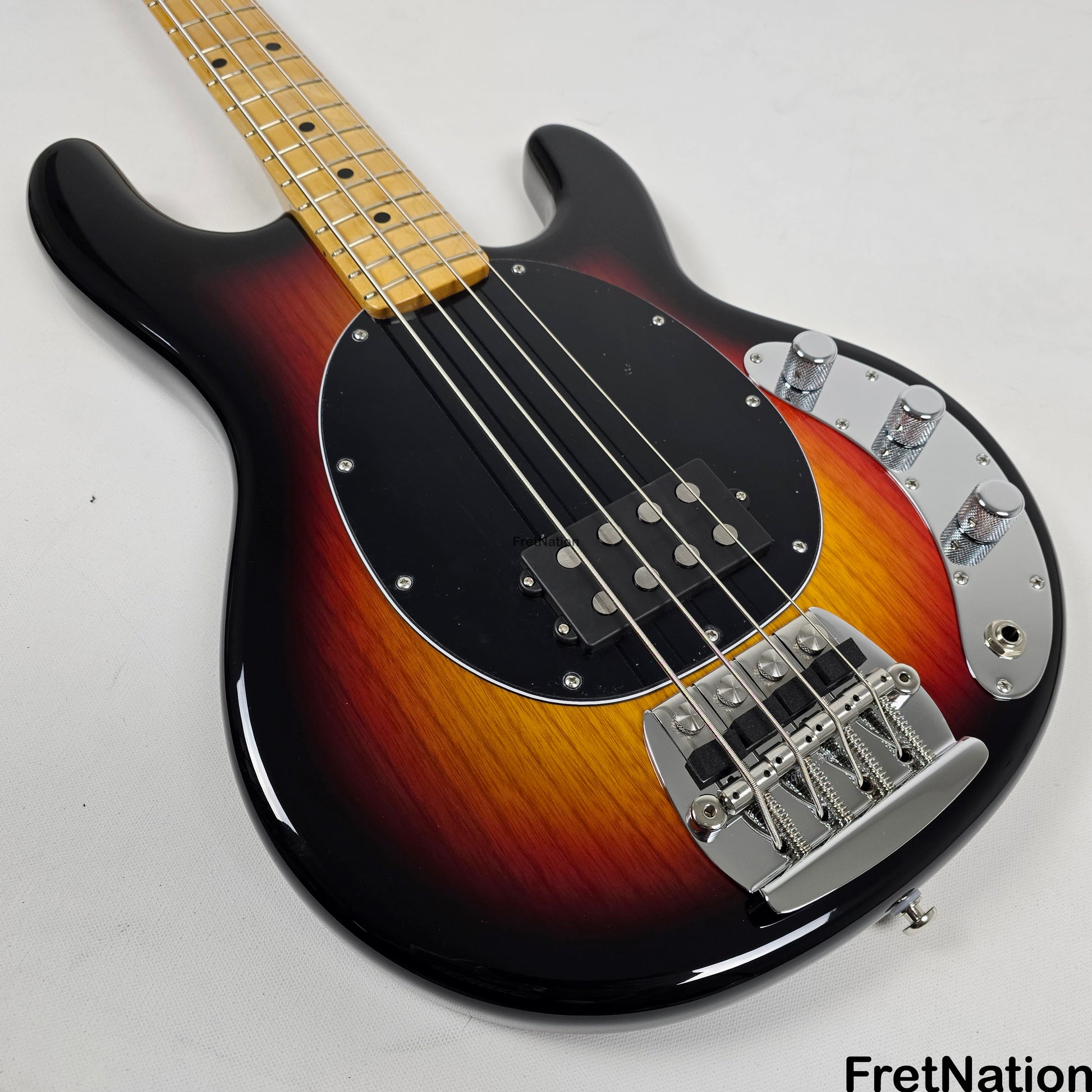 Music Man Ernie Ball Music Man StingRay Retro 70s 4-String Bass Vintage Sunburst 9.94lbs CB00271