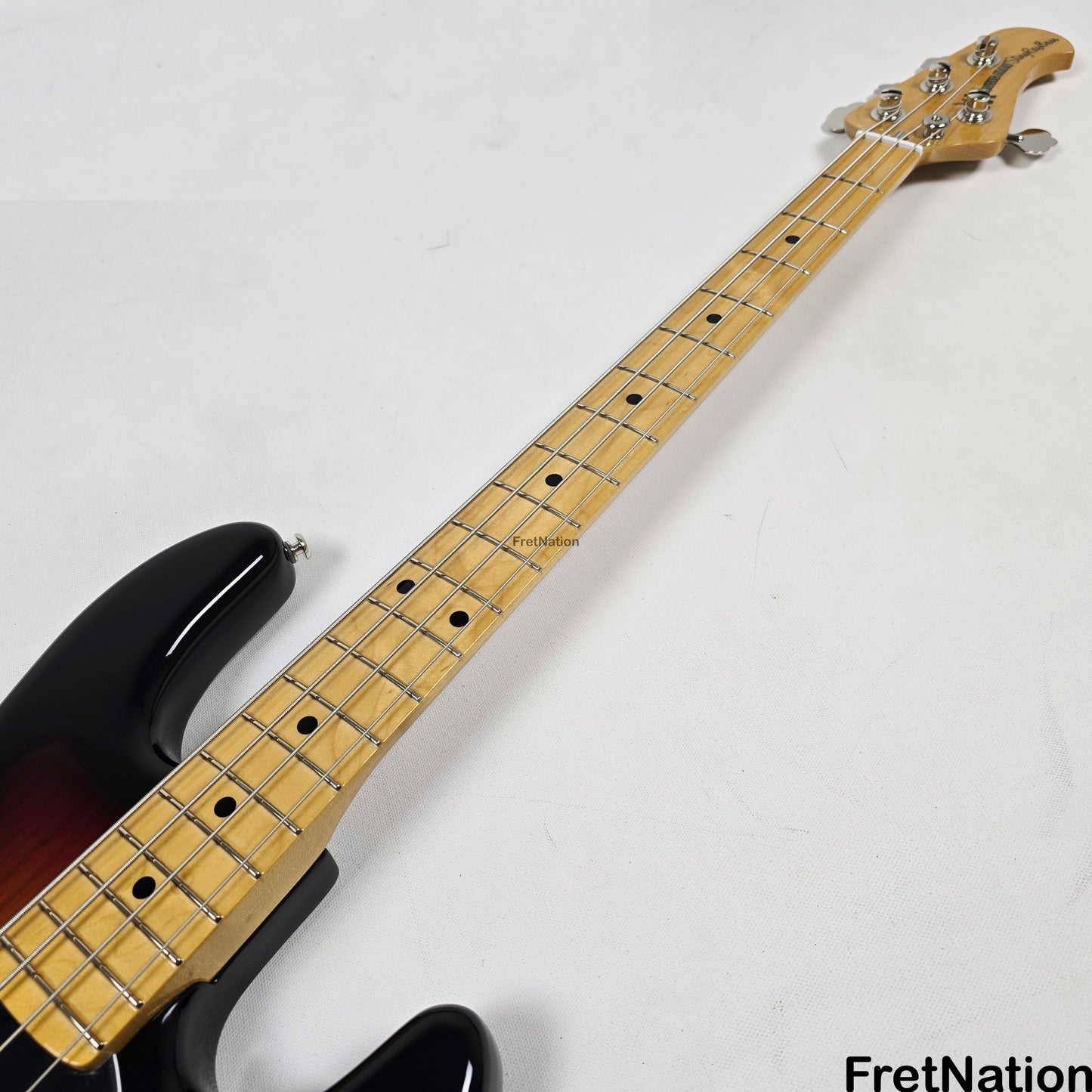 Music Man Ernie Ball Music Man StingRay Retro 70s 4-String Bass Vintage Sunburst 9.94lbs CB00271