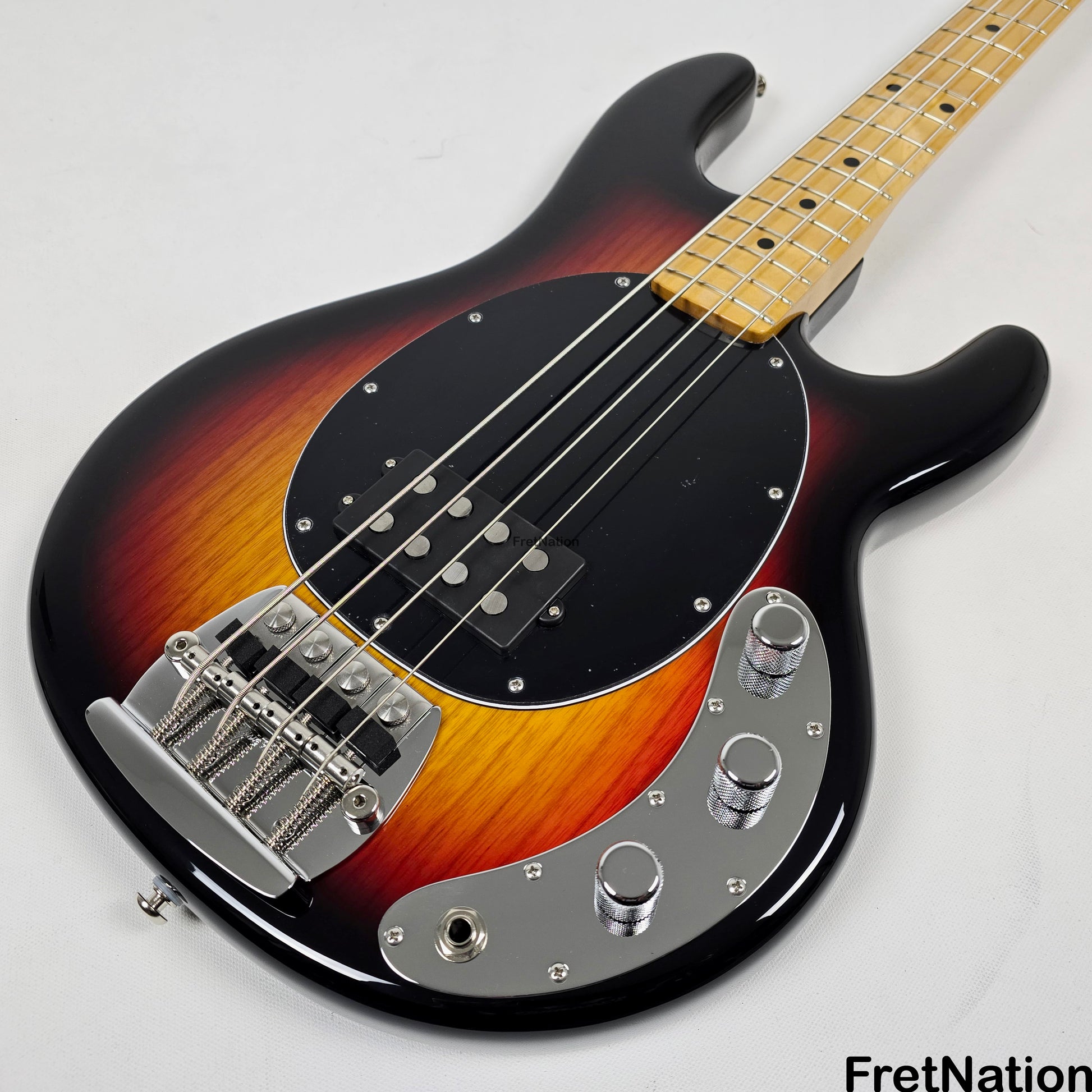 Music Man Ernie Ball Music Man StingRay Retro 70s 4-String Bass Vintage Sunburst 9.94lbs CB00271