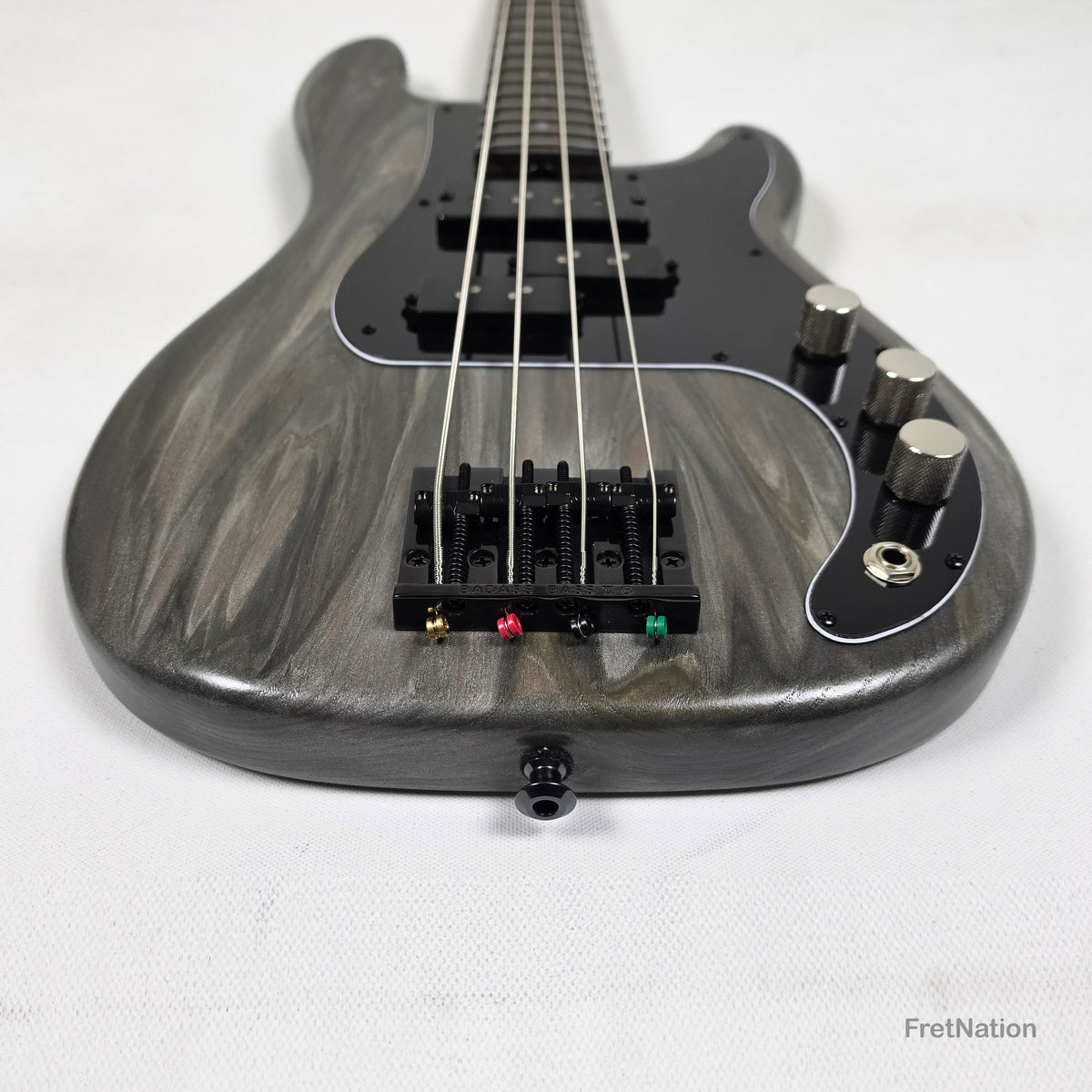 McGrath Thumper Short Scale 4-String Bass Nordstrand Passive - Damascus 8.96lbs