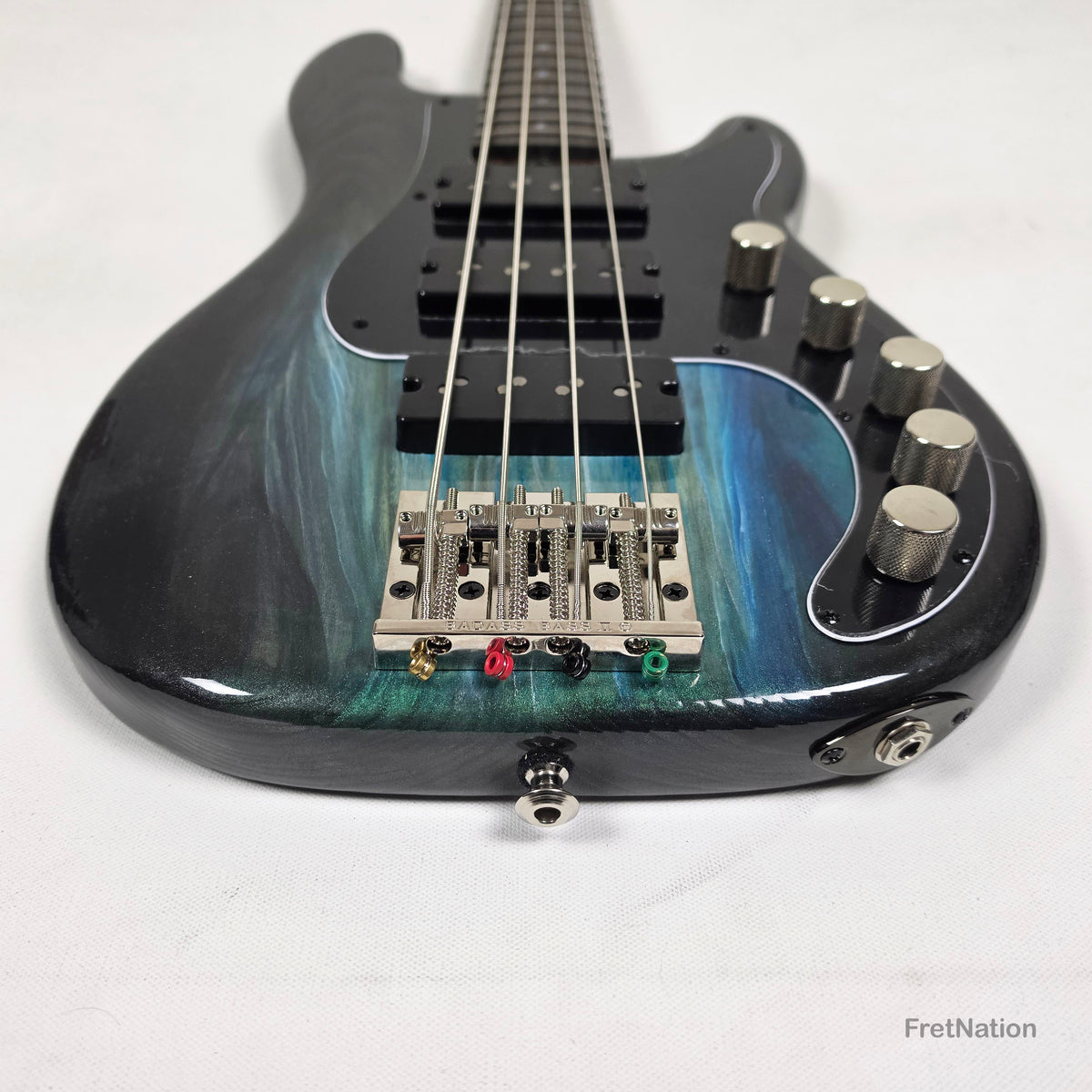 McGrath Thunderhorse IV 4-String Bass Nordstrand 12-Way - Black Sands Gloss 9.70lbs