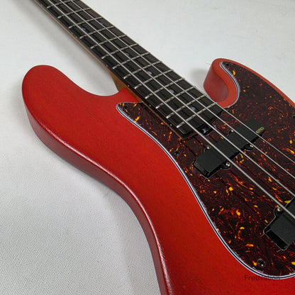 McGrath Guitars McGrath J-Style Thunderhorse IV 4-String Bass EMG - Siesta Red 8.96lbs