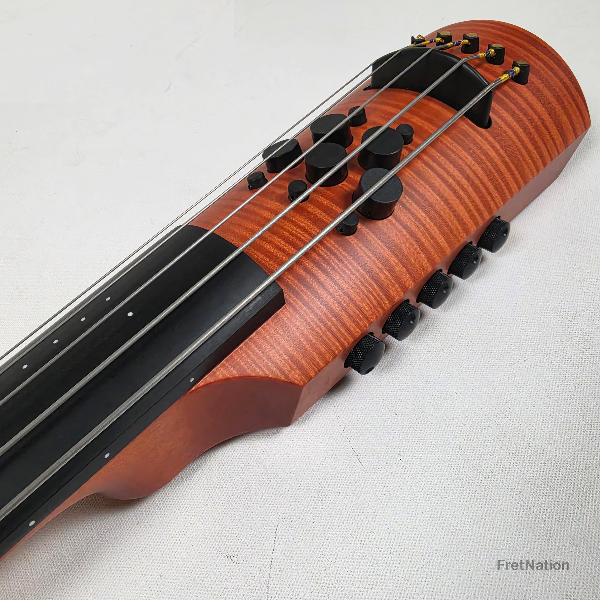Fret Nation NS Designs CR Omni Bass 5-String Fretless - 6.66lbs - Pre-Owned