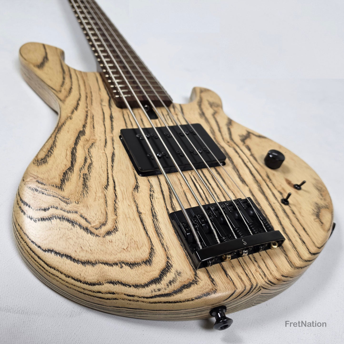 Curtinsmith Southland 5-String Bass 31" Scale - 7.42lbs Pre-Owned