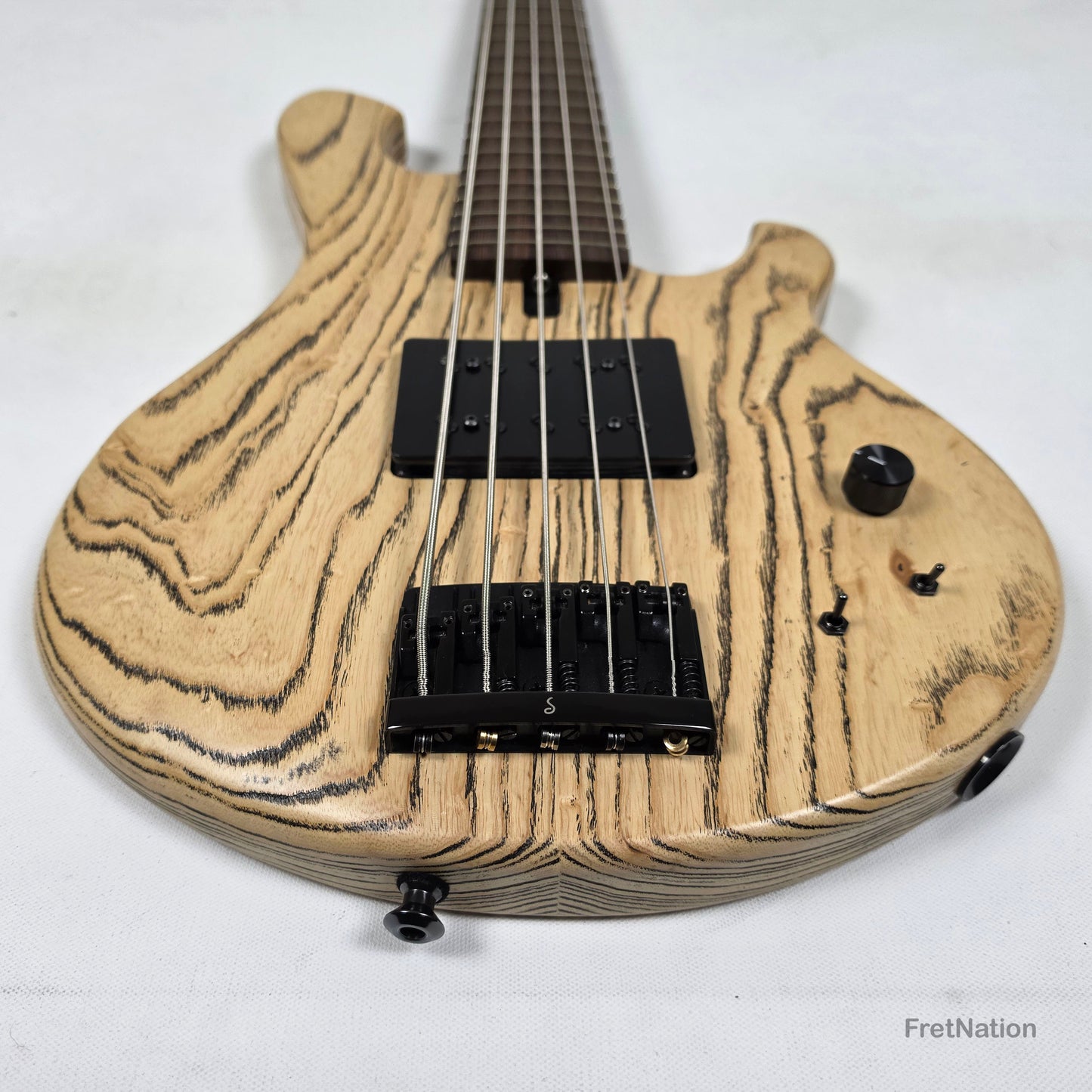 Curtinsmith Southland 5-String Bass 31" Scale - 7.42lbs Pre-Owned