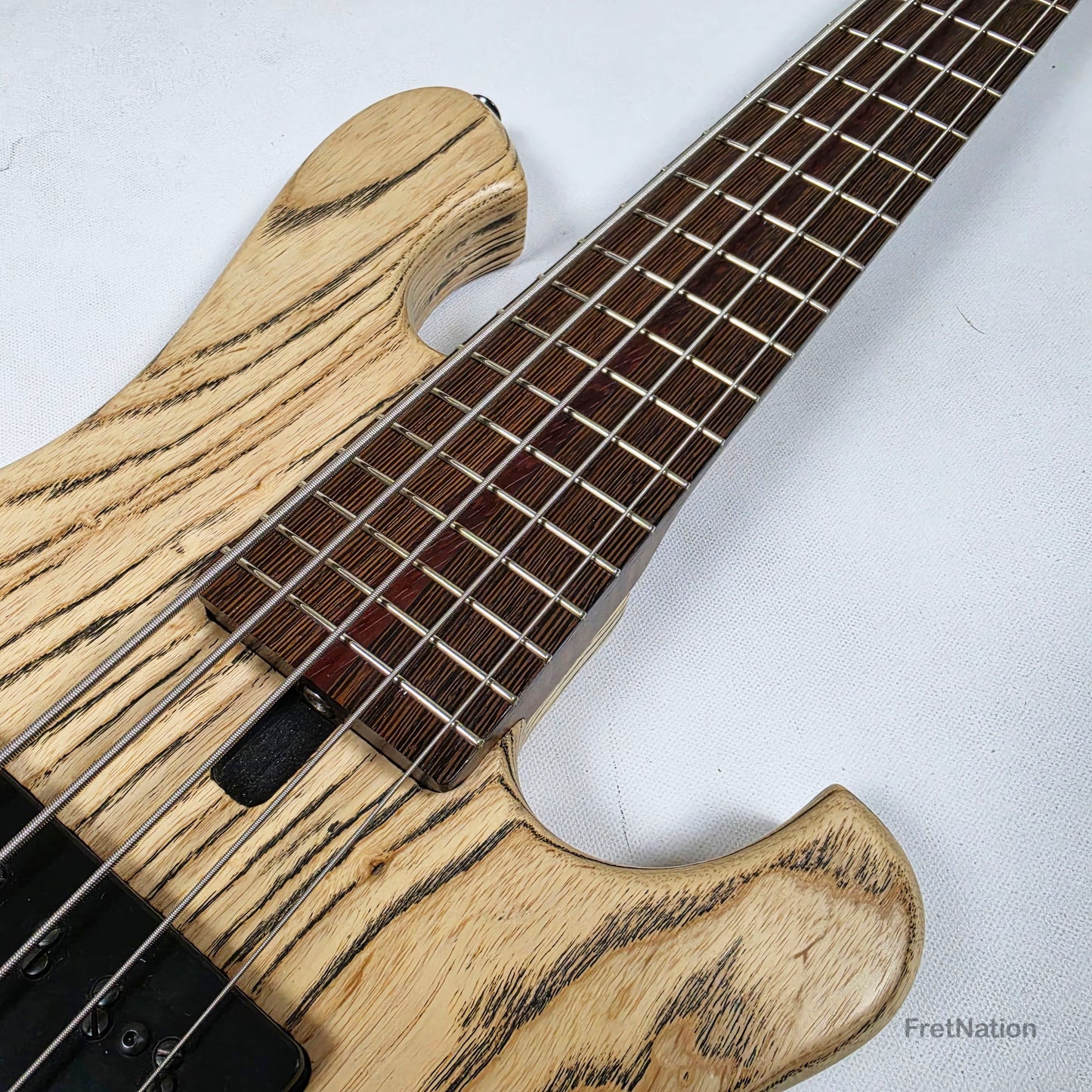 Curtinsmith Southland 5-String Bass 31" Scale - 7.42lbs Pre-Owned