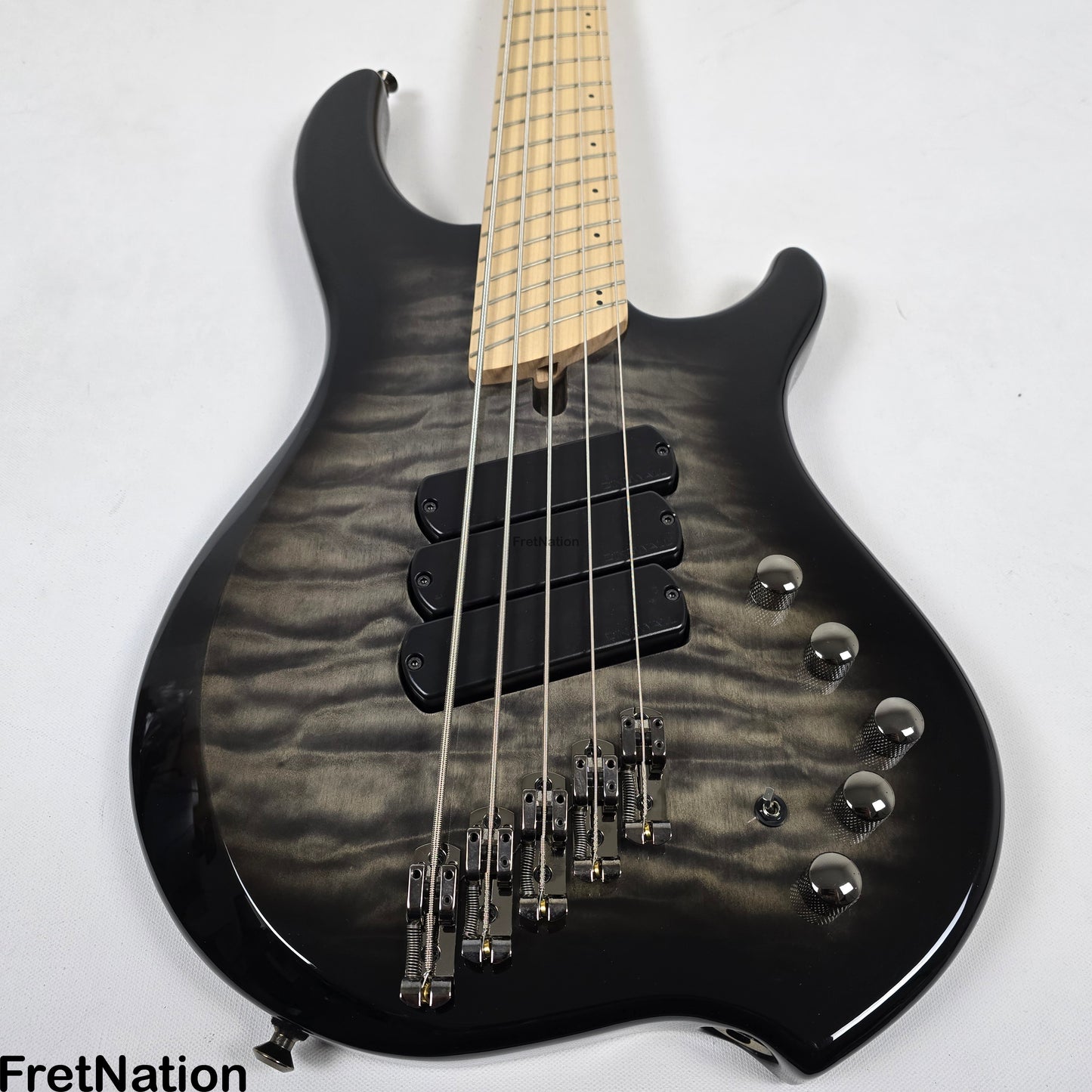 Dingwall Combustion C3 5-String 2-Tone BlackBurst 10.02lbs 15427 - Pre-Owned