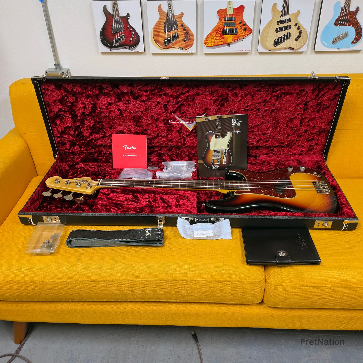 Fender Custom Shop '66 4-String Precision Bass Journeyman Relic 8.76lbs #CZ552315 Pre-Owned
