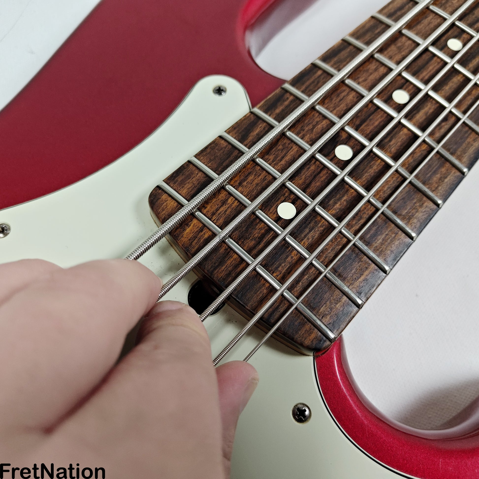 Fret Nation Fender Roscoe Beck Signature 5-String Bass V 1998 Candy Apple Red 9.86lbs SN7949896 - Pre-Owned