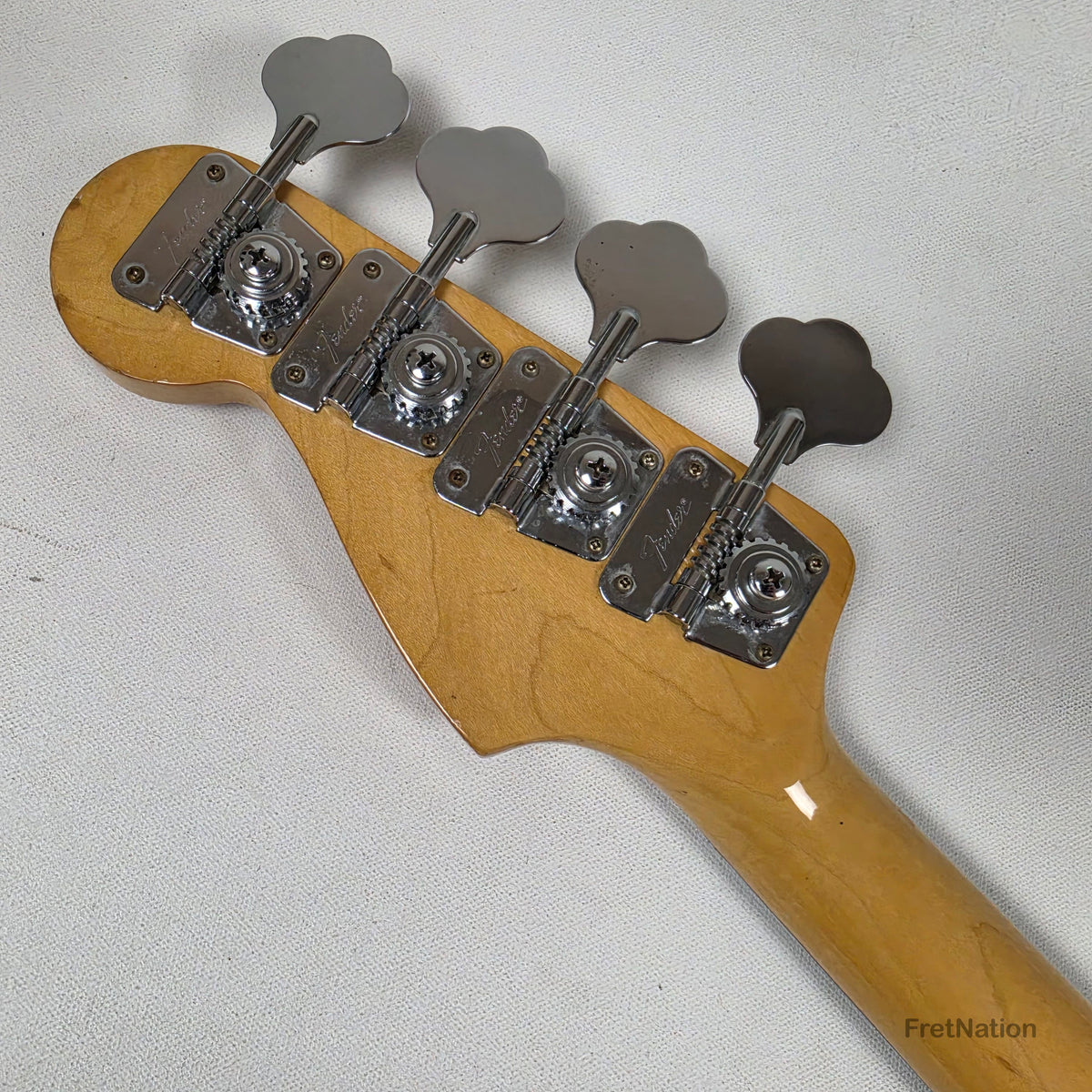 Fret Nation Fender 1979 4-String Precision Bass Fretless Olympic White 10.20lbs #S877840 Pre-Owned