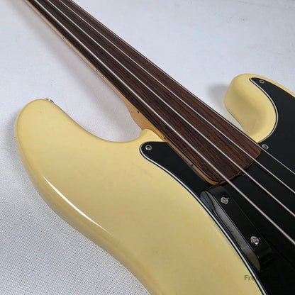 Fret Nation Fender 1979 4-String Precision Bass Fretless Olympic White 10.20lbs #S877840 Pre-Owned