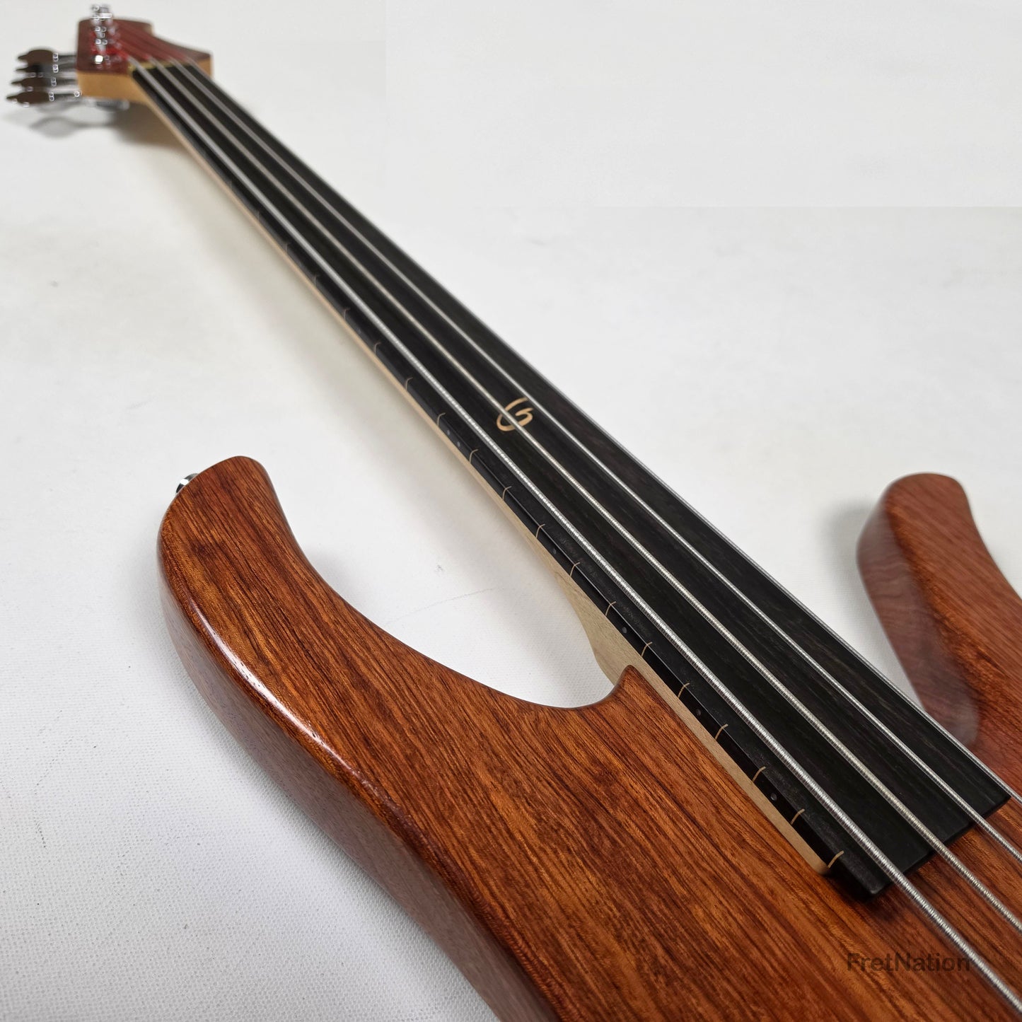 Garz Guitars Kungha 4 Fretless 4-String Bass - 10.62lbs Pre-Owned