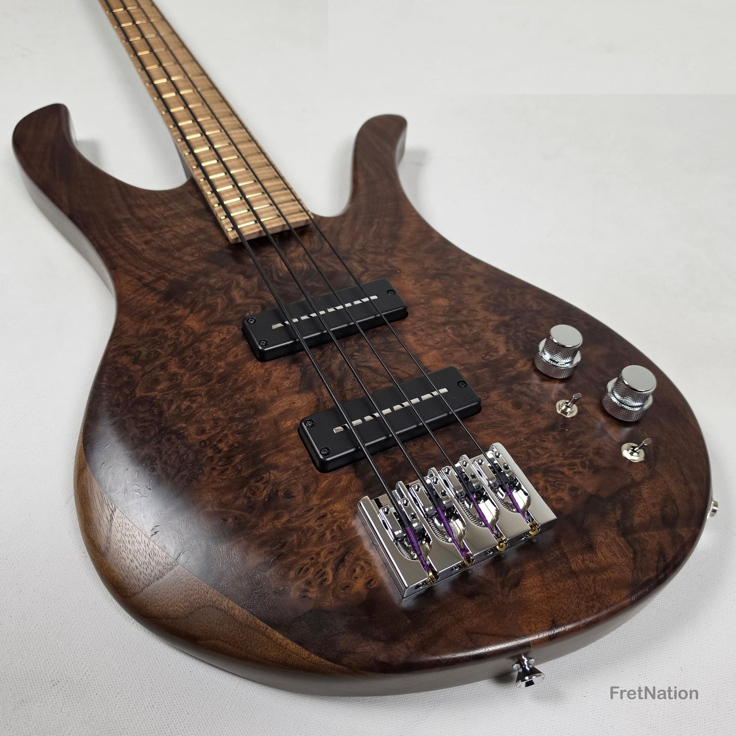 Garz Guitars Kungha 4 Fretted 4-String Bass - 9.64lbs Pre-Owned