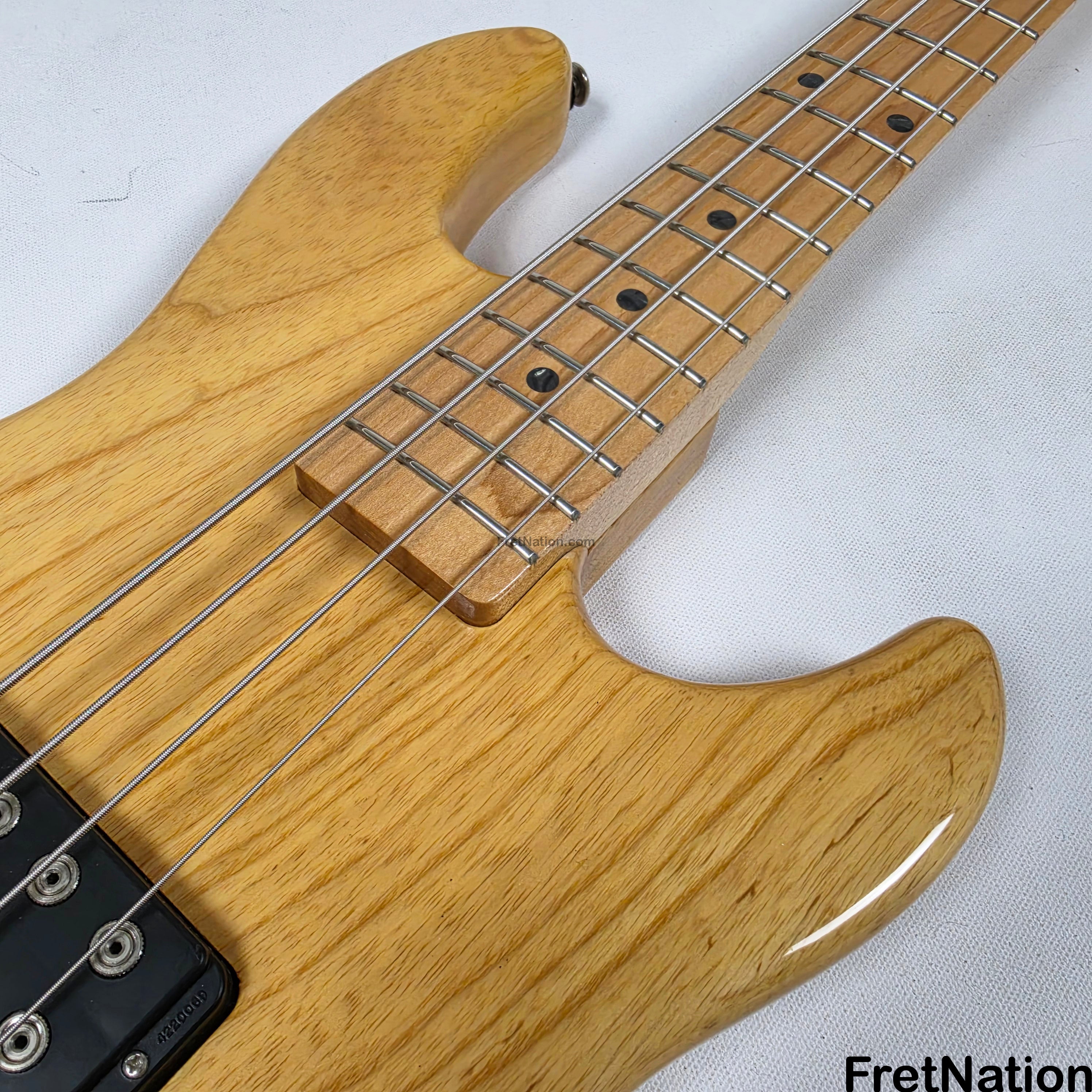 G&L CLF L-1000 4-String Bass Natural 8.54lbs CLF1805176 - Pre