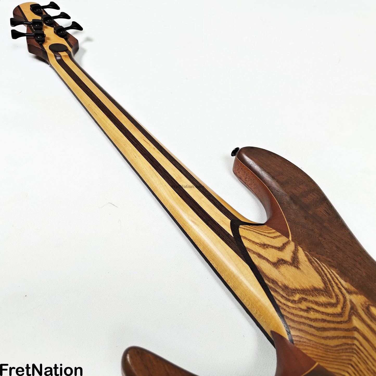 Fret Nation Mattisson Series II Custom MasterBuilt 5-String Bass '15-16 - 10.38lbs Pre-Owned