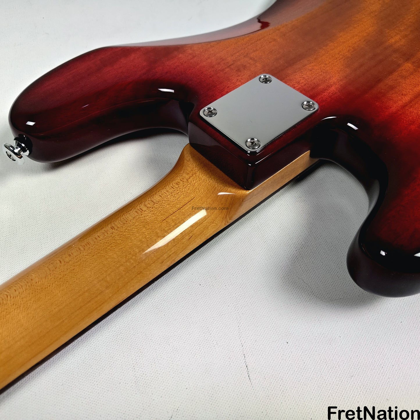 Fret Nation Nordy vP4 4-String Cherry Sunburst Bass Nordstrand NPV4 8.98lbs - Pre-Owned