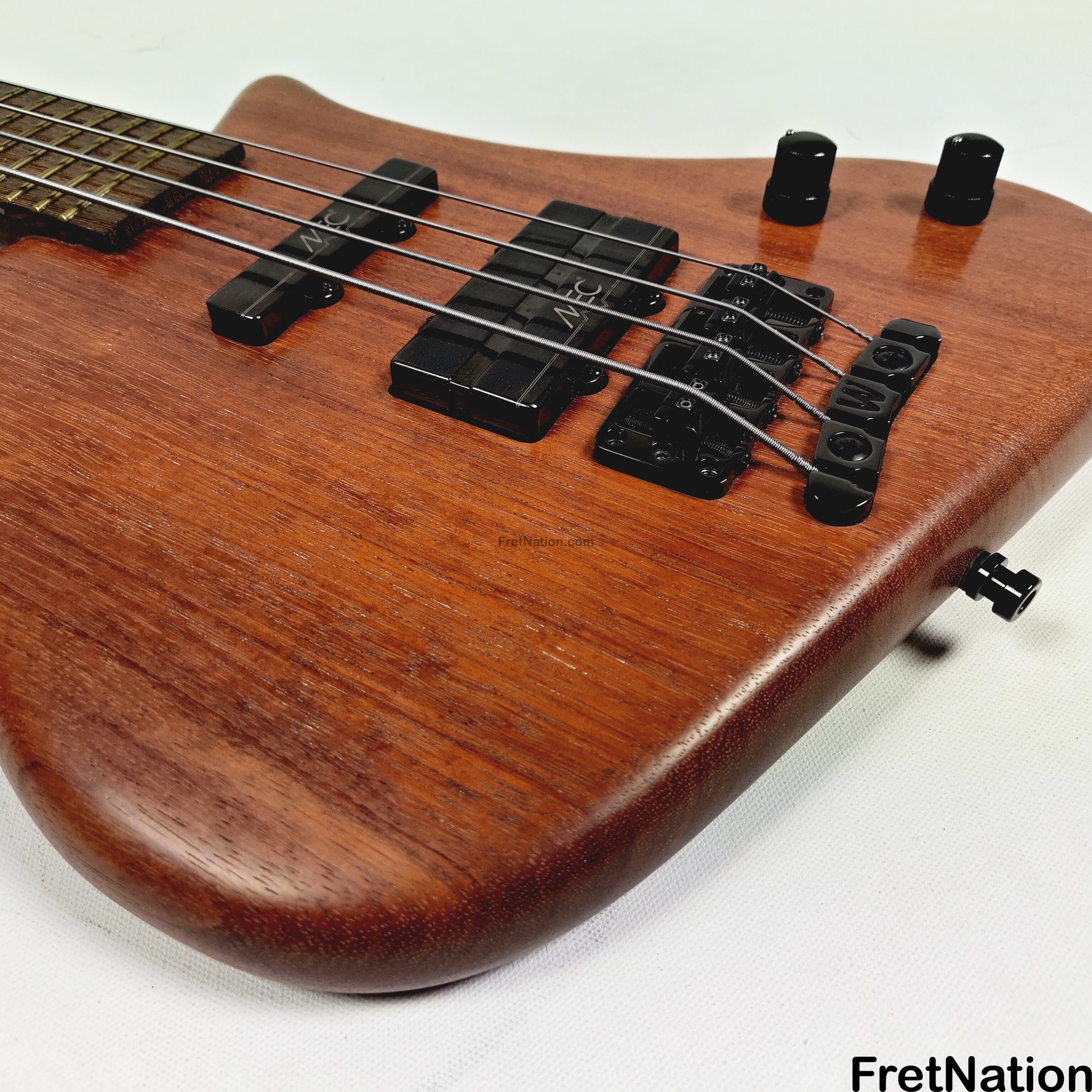 Fret Nation Warwick MasterBuilt Dolphin SN 4-String Special Edition - 9.68lbs J 164007-23 Pre-Owned