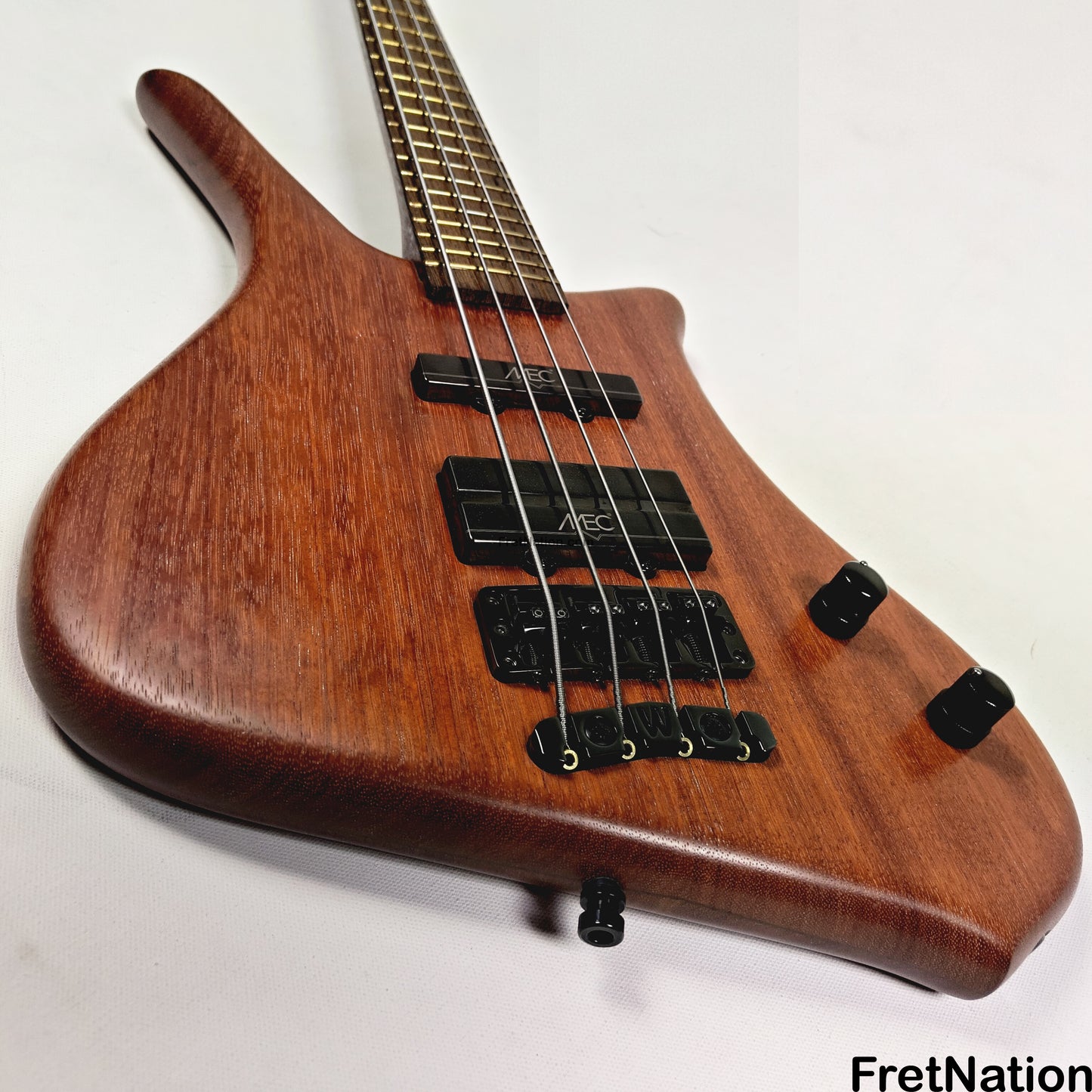 Fret Nation Warwick MasterBuilt Dolphin SN 4-String Special Edition - 9.68lbs J 164007-23 Pre-Owned