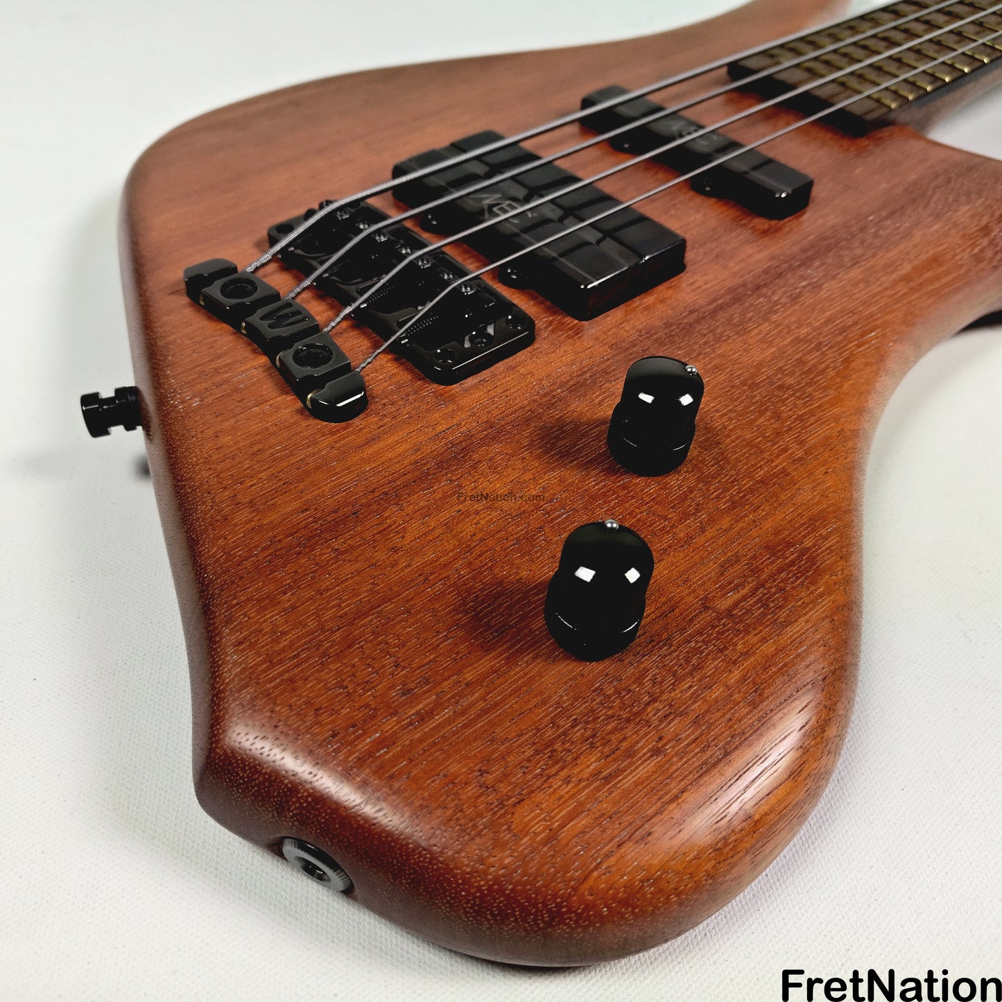 Fret Nation Warwick MasterBuilt Dolphin SN 4-String Special Edition - 9.68lbs J 164007-23 Pre-Owned