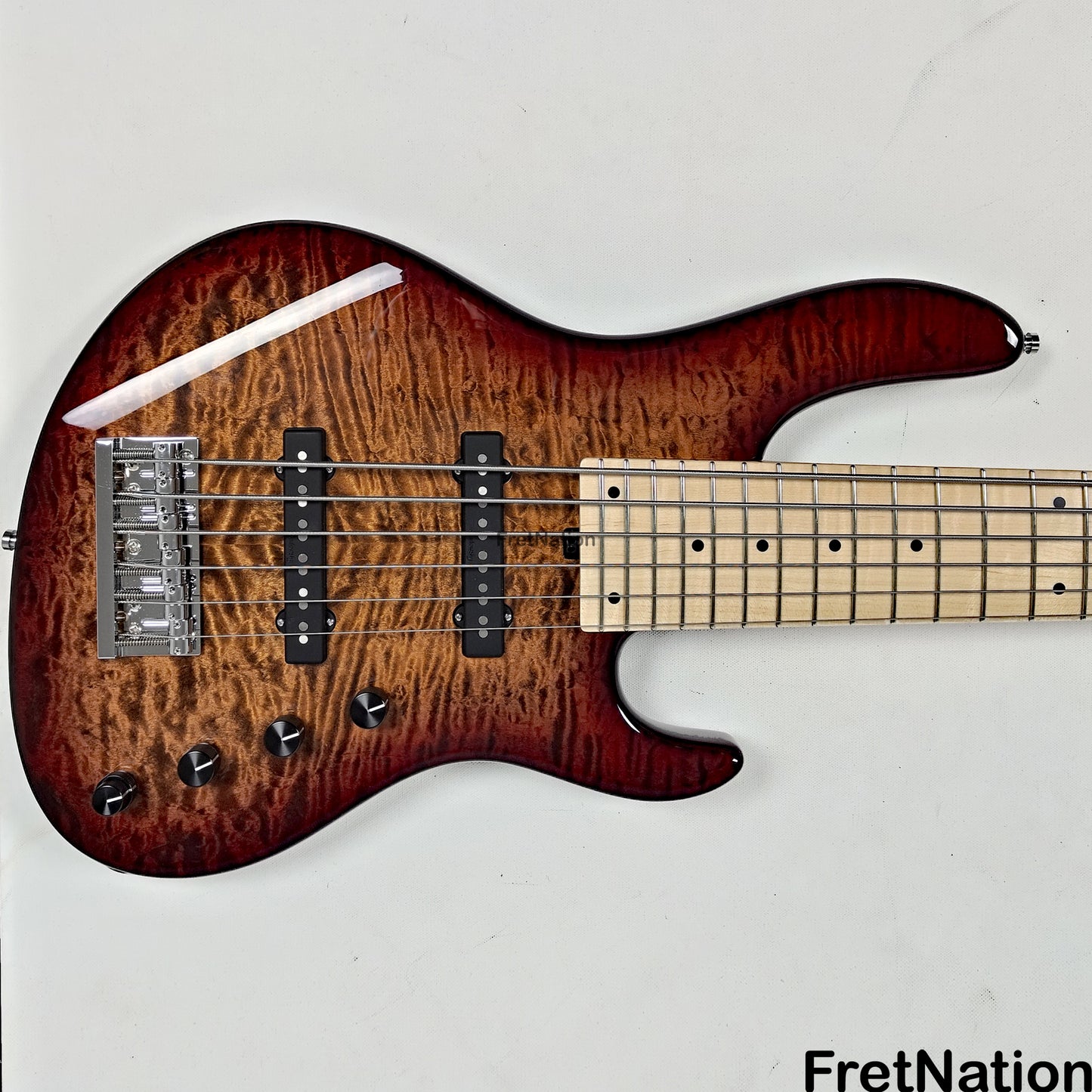 Sadowsky Sadowsky Custom Shop MasterBuilt 2025 NAMM Show 24SJ6 6-String J-Bass