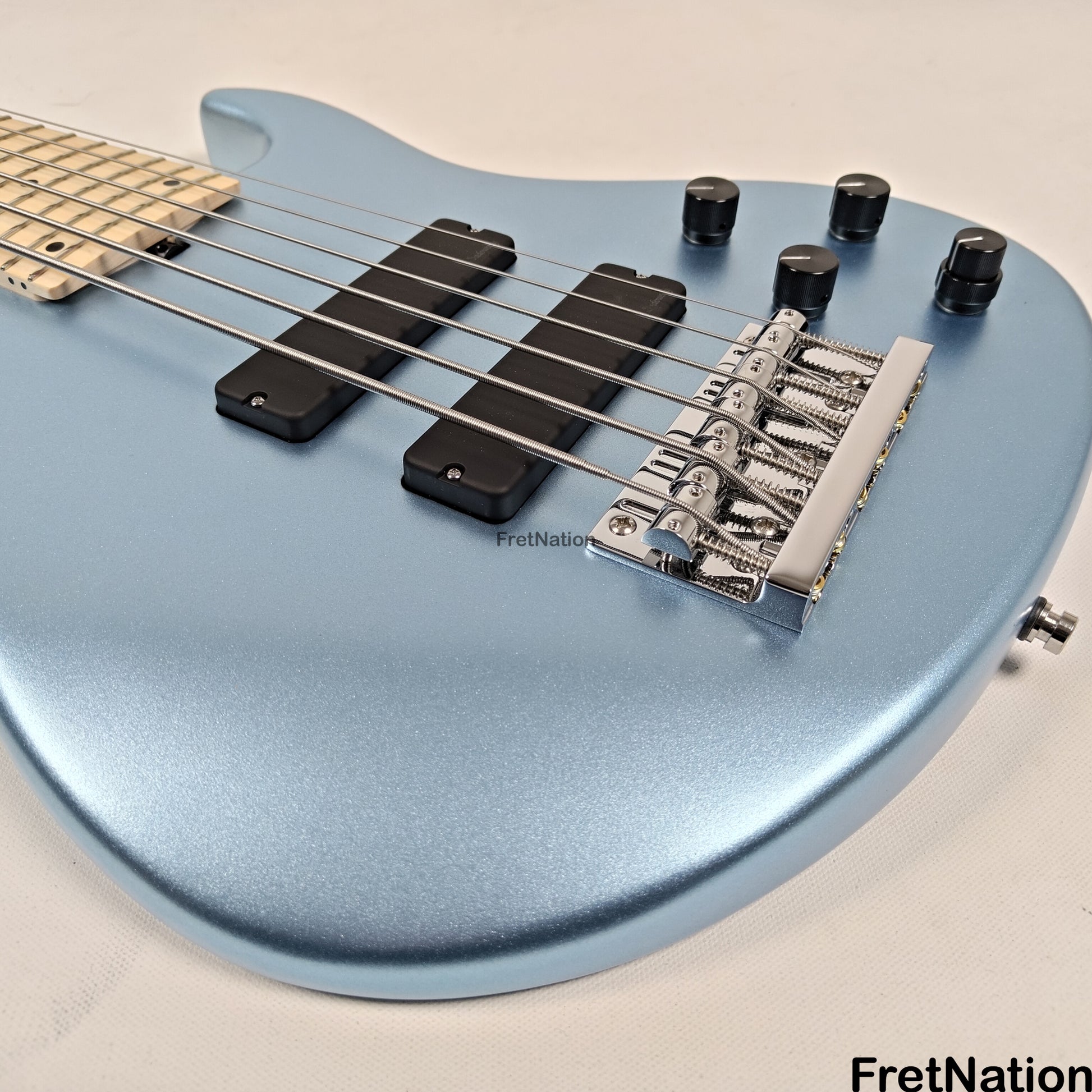 Sadowsky Sadowsky MetroLine Modern 6-String Bass 24MS6 Ice Blue - 8.54lbs 5284-24