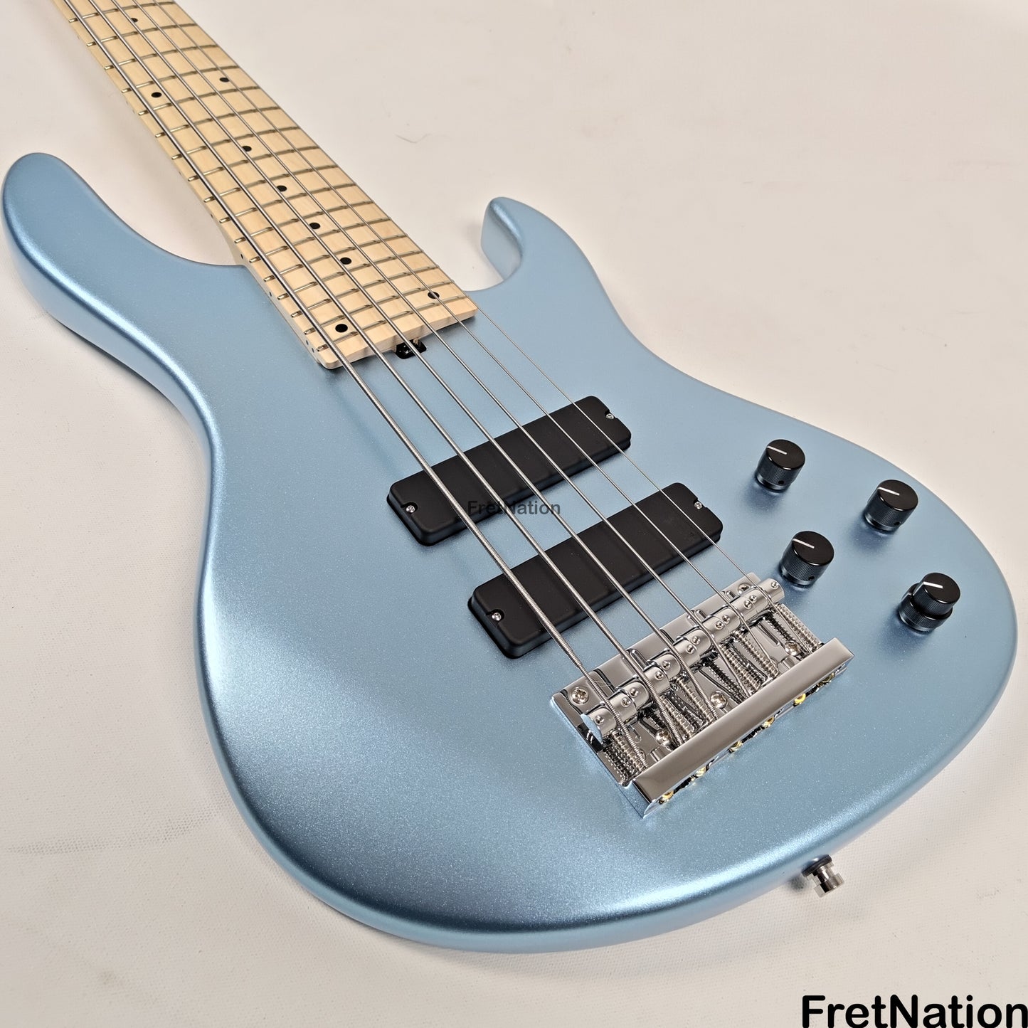 Sadowsky Sadowsky MetroLine Modern 6-String Bass 24MS6 Ice Blue - 8.54lbs 5284-24