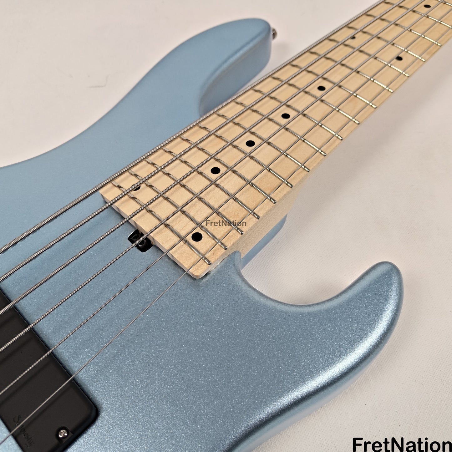 Sadowsky Sadowsky MetroLine Modern 6-String Bass 24MS6 Ice Blue - 8.54lbs 5284-24